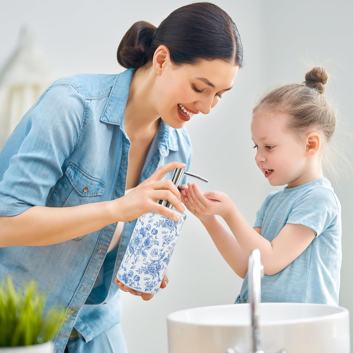 Jarthenaamcs Blue Floral Soap Dispenser Vintage Flower Butterfly Glass Dispenser with Pump Refillable Chinoiserie Liquid Soap Container for Farmhouse Home Kitchen Bathroom Countertop image number 1
