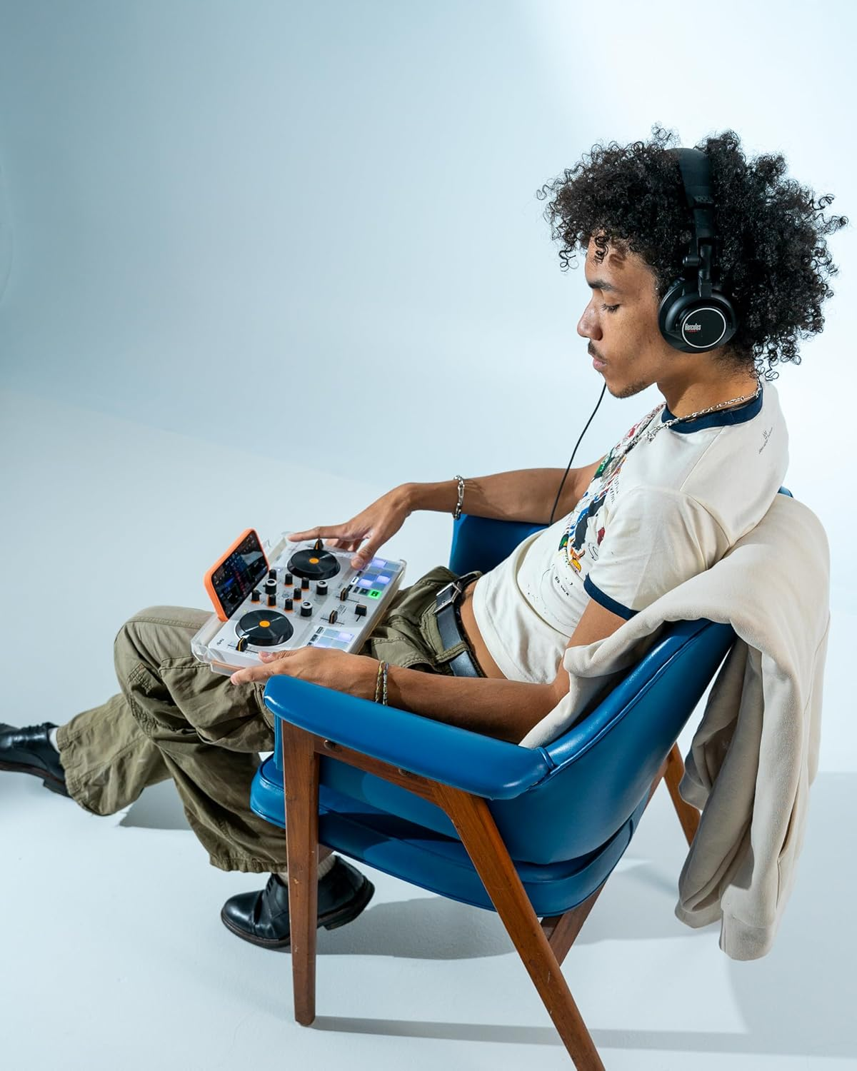 Hercules Djcontrol Mix Ultra &ndash; Mobile DJ Controller for Smartphones (Ios/Android) image number 1