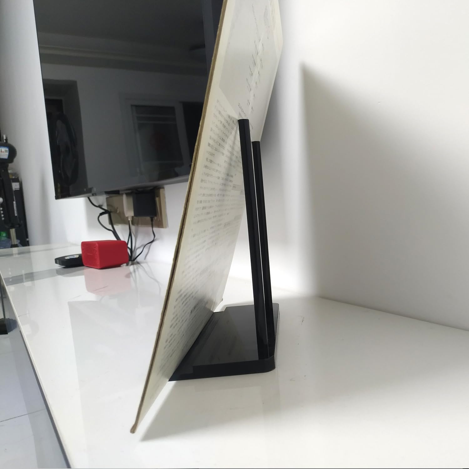 Record Holder, Vinyl Record Display, Tabletop Vinyl Record Holder, Now Playing Record Stand, Minimalist Design Acrylic Record Stand, Easy Assembly (Black) image number 2