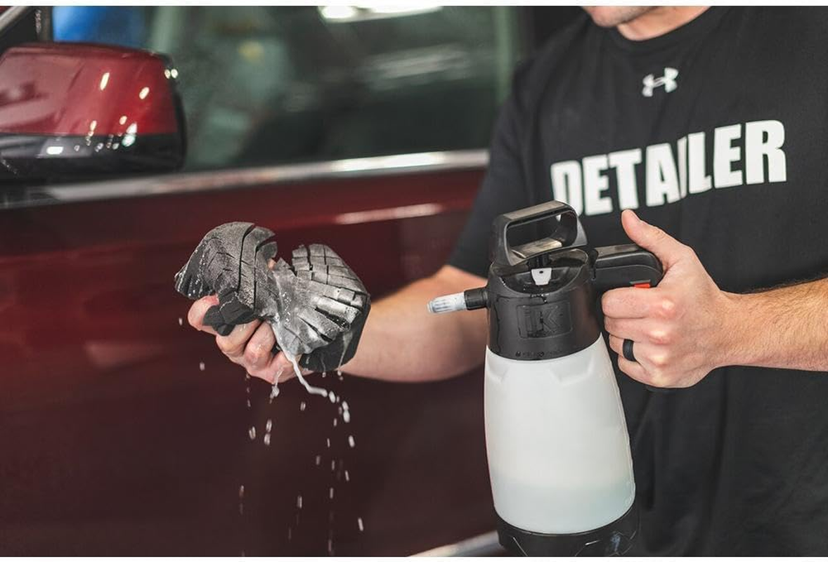 The Rag Company Ultra Safe Sponge - Latest Foam Technology Safe for All Types of Paint and Wheel Finishes - Easy-To-Hold Ergonomic Grip for Wash Bucket and Rinseless Washing - Dark Grey image number 4