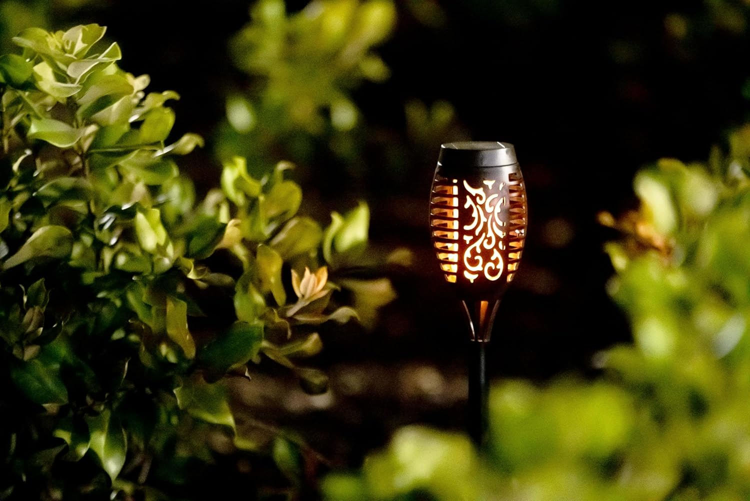 25Th Hour Solar Powered Flaming Tiki Outdoor Lamp - 4Pieces image number 2