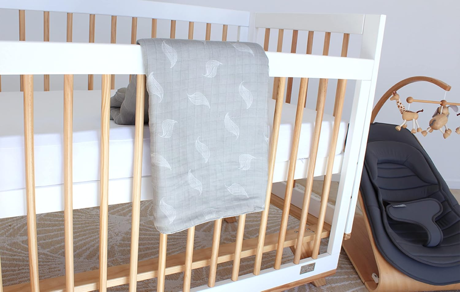 Babyhood Amani Bebe 4 Kisses Blanket, Grey with White Leaf image number 1