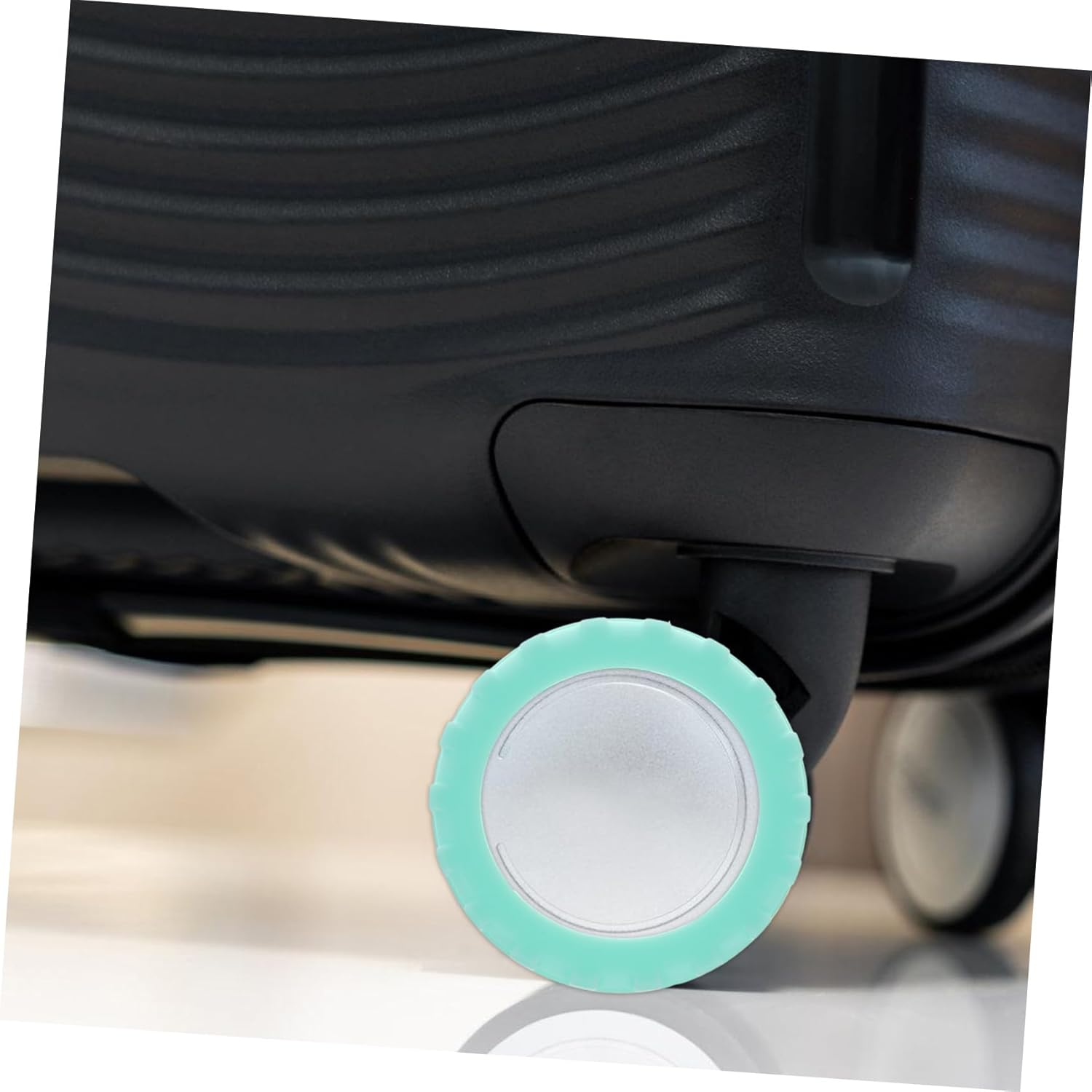 WOFASHPURET Spinner Luggage Wheel Covers 8Pcs Silicone Shock Absorption Elastic Fit for Travel Gear and Caster Suitcase Wheels