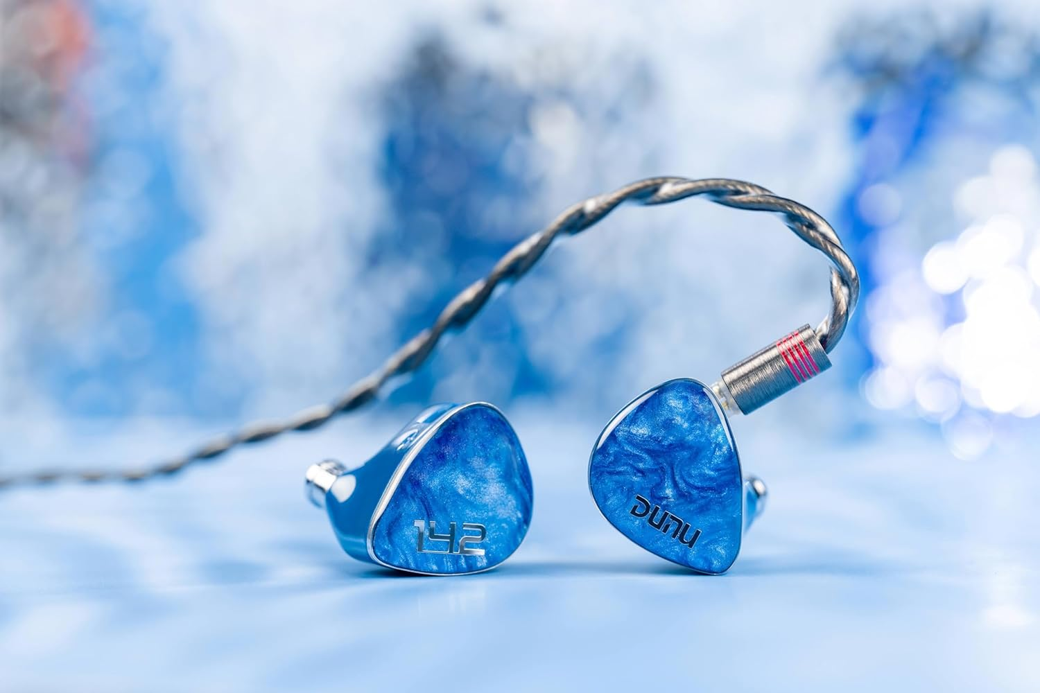 DN 142 image number 2