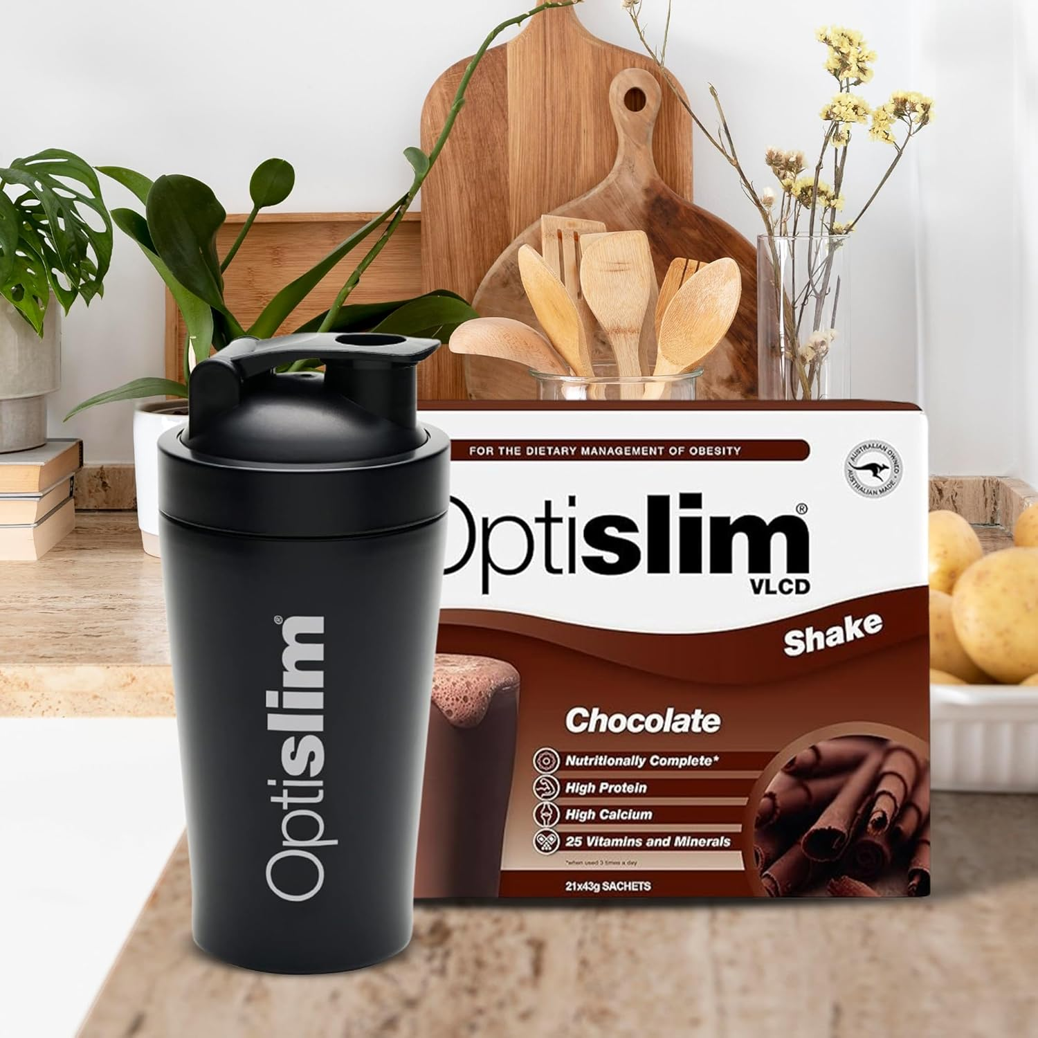 Optislim PREMIUM Shaker Bottle - Stainless Steel Protein Shaker Bottle with Matte Black Finish - Keep Shakes Cooler for Longer - Spill-Proof, Odour & Stain Resistance image number 5