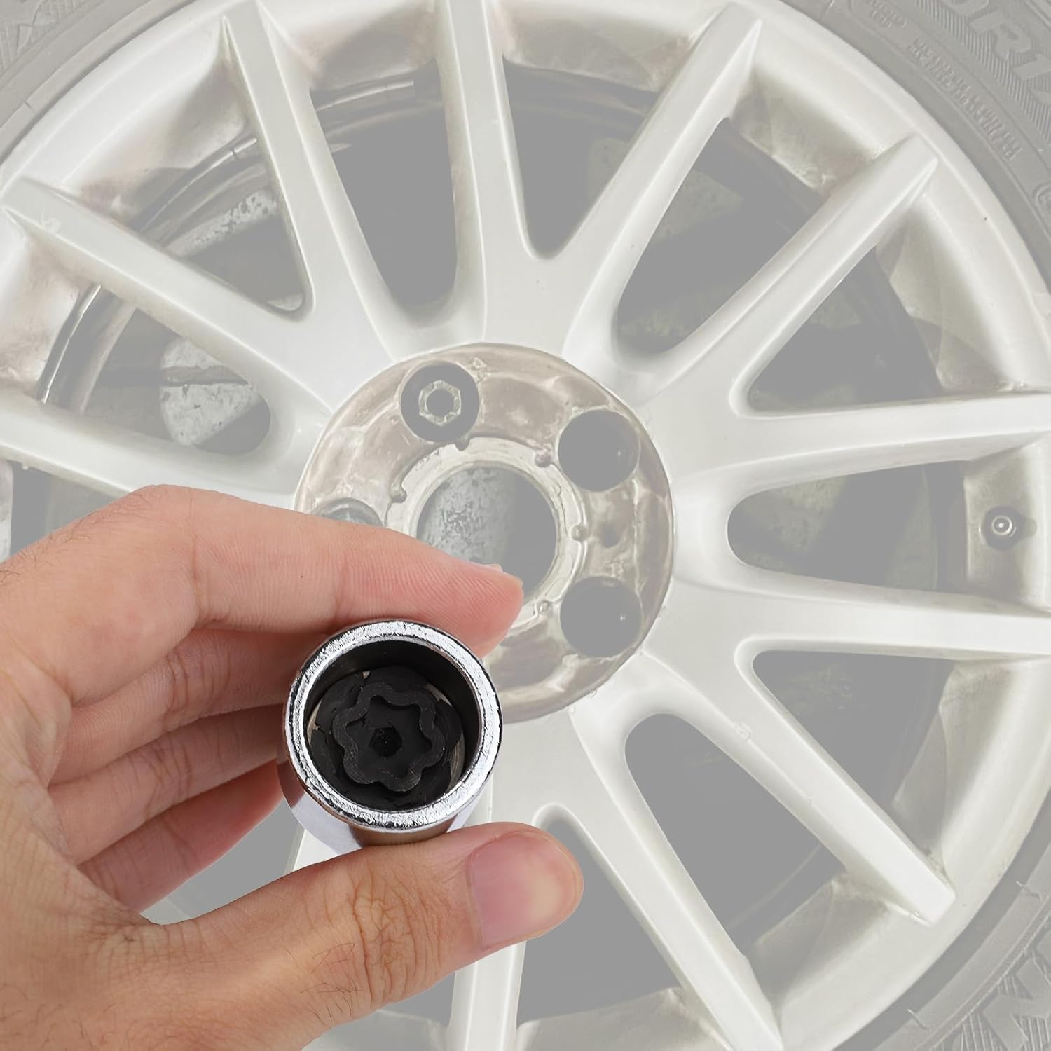 D-Wheel Locking Lug Nut Removal Tool Kit, Steel Drive Wheel Lock Key with Socket Anti-Theft Wheel Nut Remover & Installer for Automotive Repair image number 5