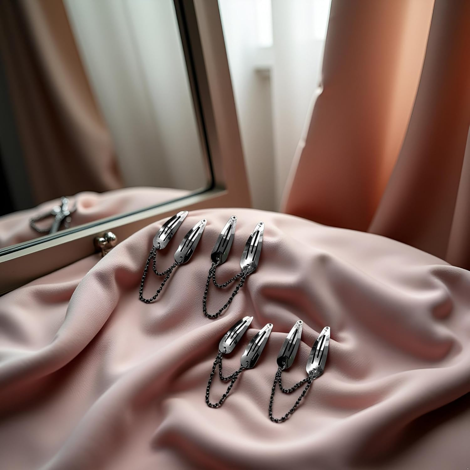 4Pcs Silver Metal Snap Hair Clips Chain Cross Heart Hair Barrettes Clips with Pendant Girls Hair Accessories，Hair Styling Accessories, Hair Care image number 3