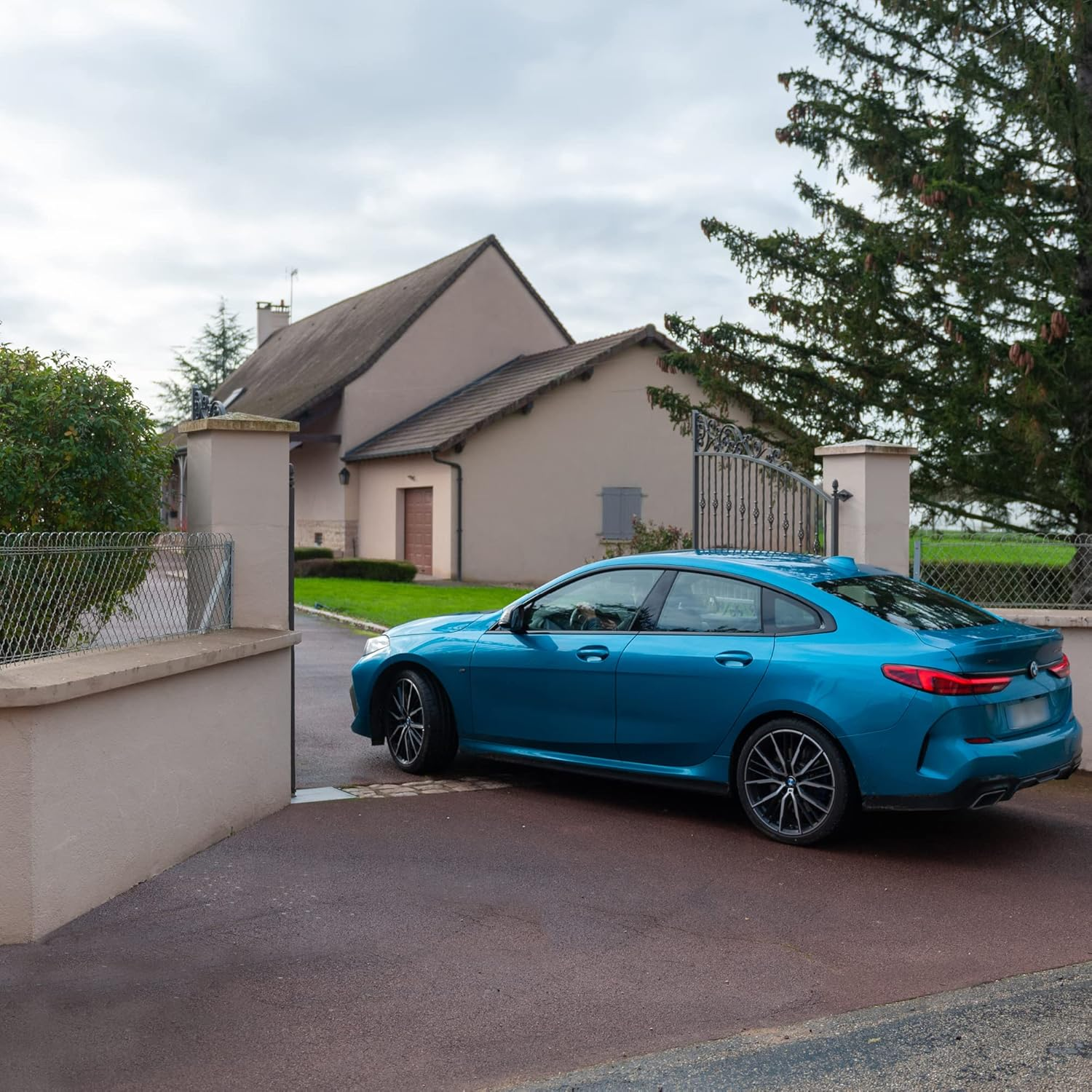 Yale Smart Gate Opening - Connected to Wi-Fi - Automatic Opening - Remote Control - Shared Access - Easy Installation - 05/102310/BW image number 5