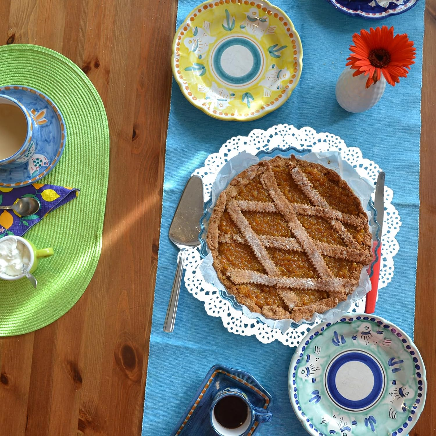 TEAONE White Decorative Placemat, 100 PCS round Lace Paper Placemat for Food, Desert, Tableware Decoration (26.7Cm/10.5In) image number 4