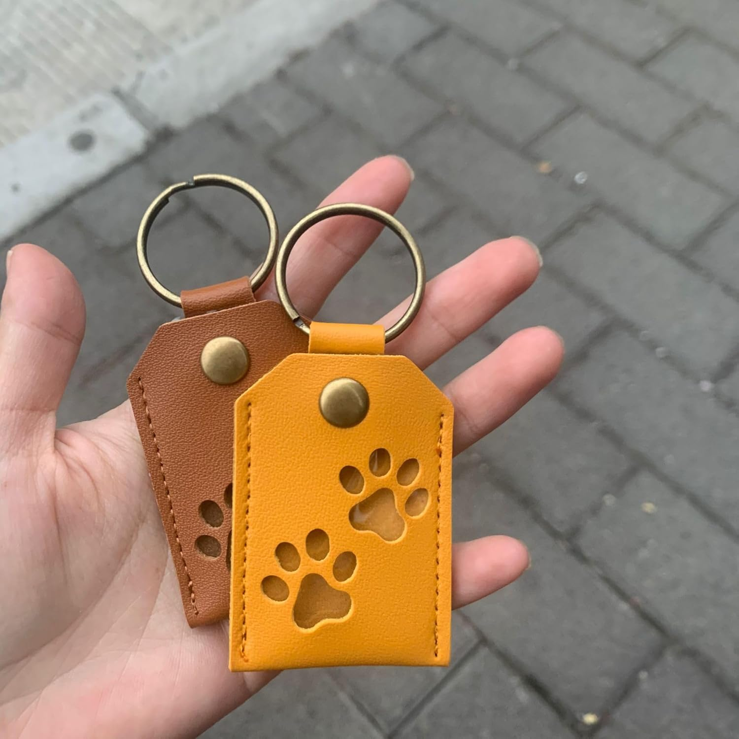 Fokmuaex 1Pcs Pet Memorial Keychain Pendant - Square Locket for Pet Hair and Photo Holder, Creative Present for Girlfriend Boyfriend image number 5