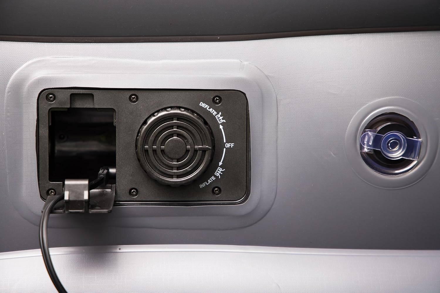 Oztrail Duocomfort Queen 12V/240V Airbed image number 6