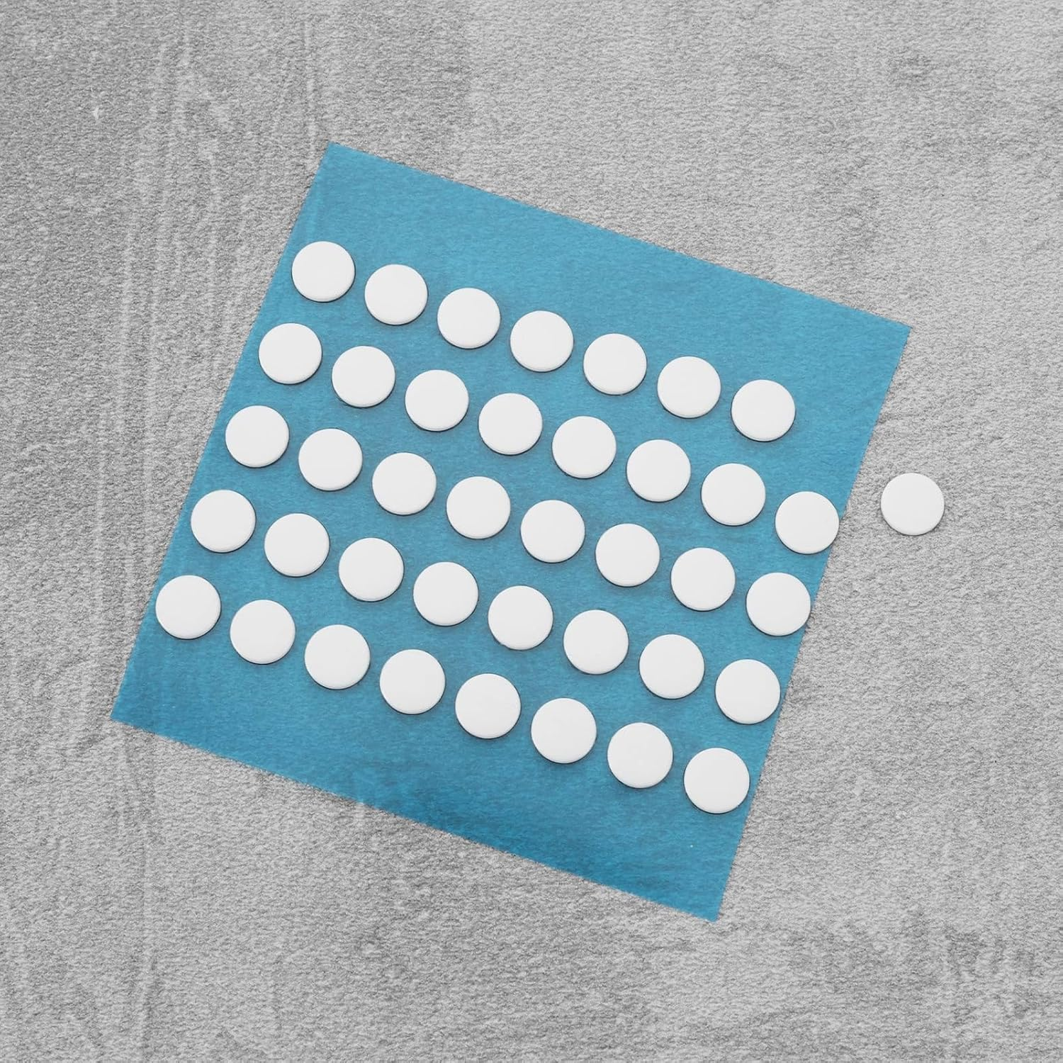 Be in Your Mind 40PCS PTFE Mouse Skates 6X0.8Mm Rounded Smooth Mouse Feet Reduces Friction between Mouse and Pad Suitable for Gaming Office and Daily White image number 4