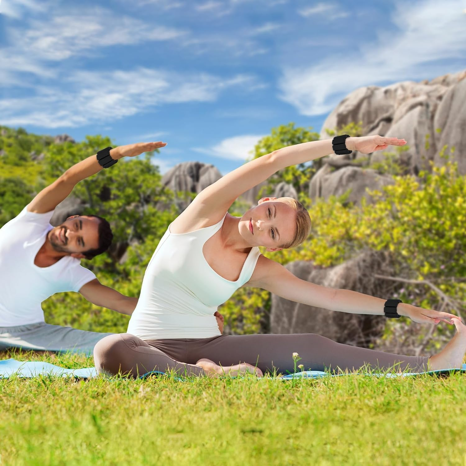 Adjustable Wearable Wrist and Ankle Weights Set of 2(1Lb/Pair) image number 3