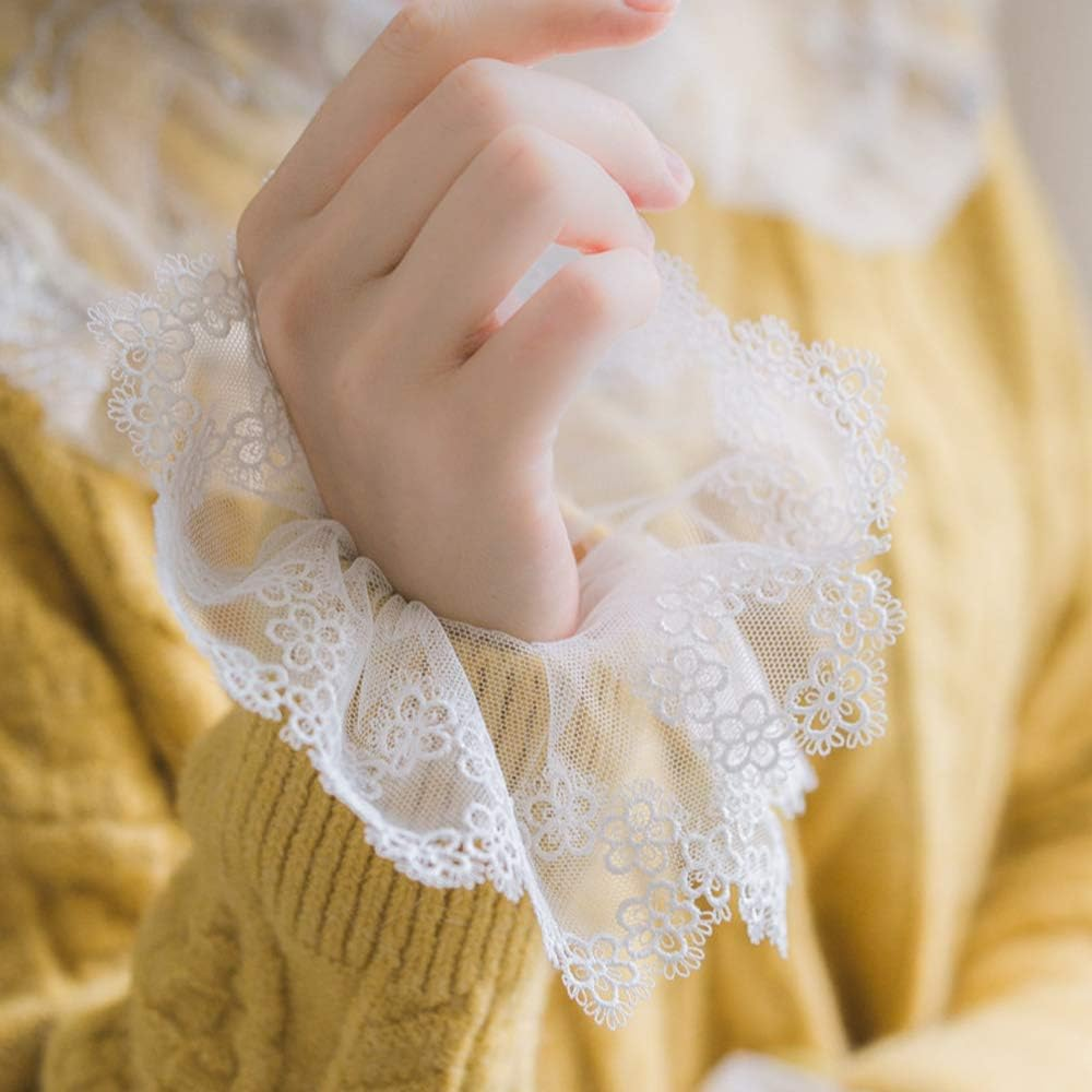 1 Pair Women'S Wrist Cuffs Flower Embroidery Lace Pleated Horn Cuffs Detachable Shirt False Sleeves