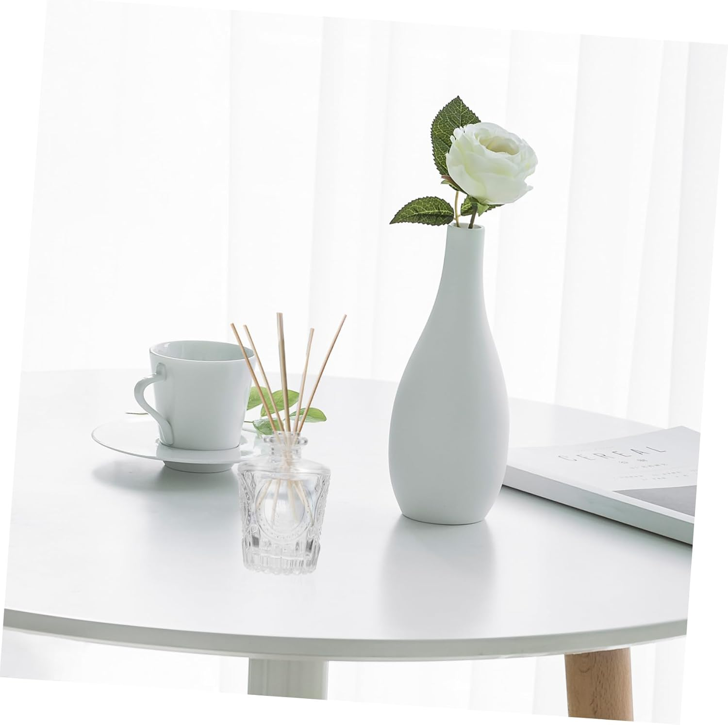 2Pcs Empty Refillable Aroma Bottle Glass Diffuser Bottles for Essential Oil for Car Aromatherapy and Home Scent Water