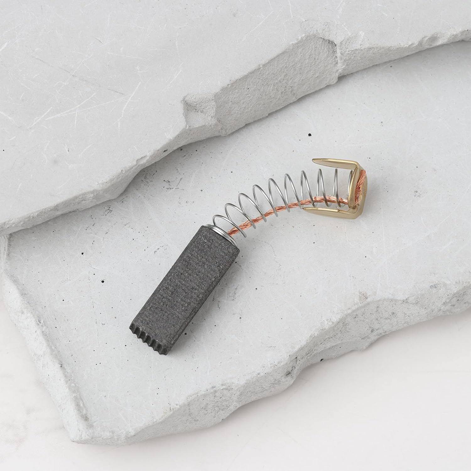 Create Idea 8Pcs Electric Motor Carbon Brushes 20X7X6Mm Compatible with Circular Saw Dust Collector Drill image number 4