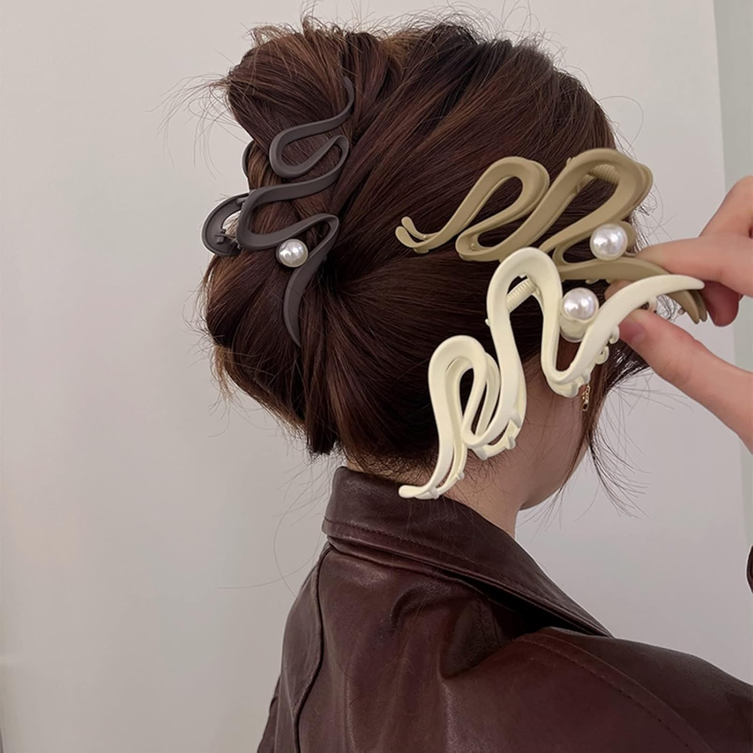 WEIPUER Pack of 3 Metal Hair Clips for Women, Large Hair Accessories, Hair Claws Clips for Women and Girls, Thick Hair Accessories image number 3