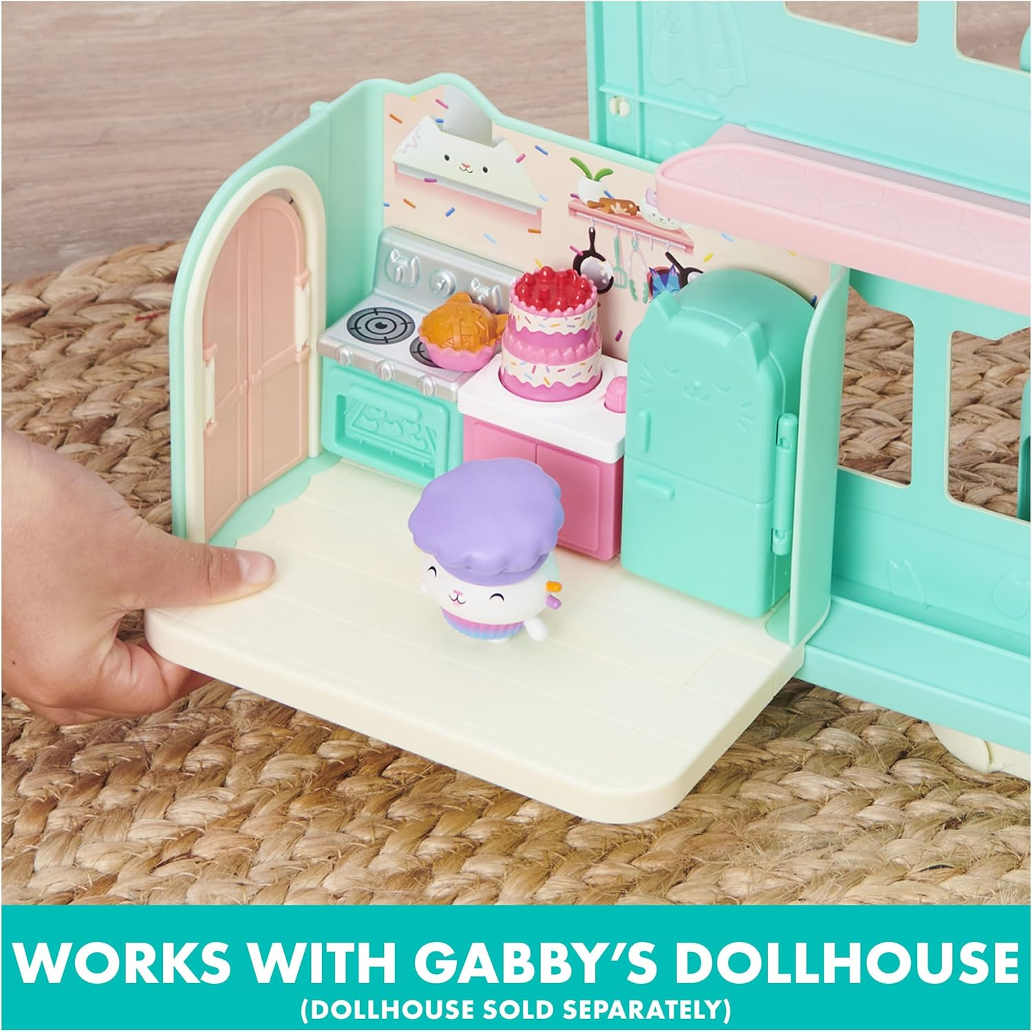 Gabby'S Dollhouse, Bakey with Cakey Kitchen with Figure and 3 Accessories, 3 Furniture and 2 Deliveries, Kids Toys for Ages 3 and Up image number 4