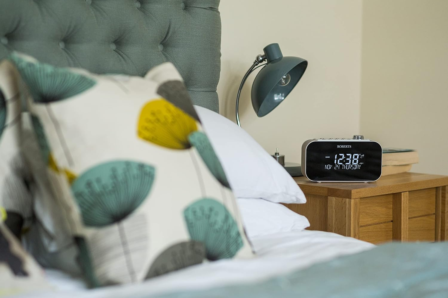 Roberts Ortus 3 DAB/DAB+/FM Alarm Clock Radio - White - USB Smartphone Charging image number 3