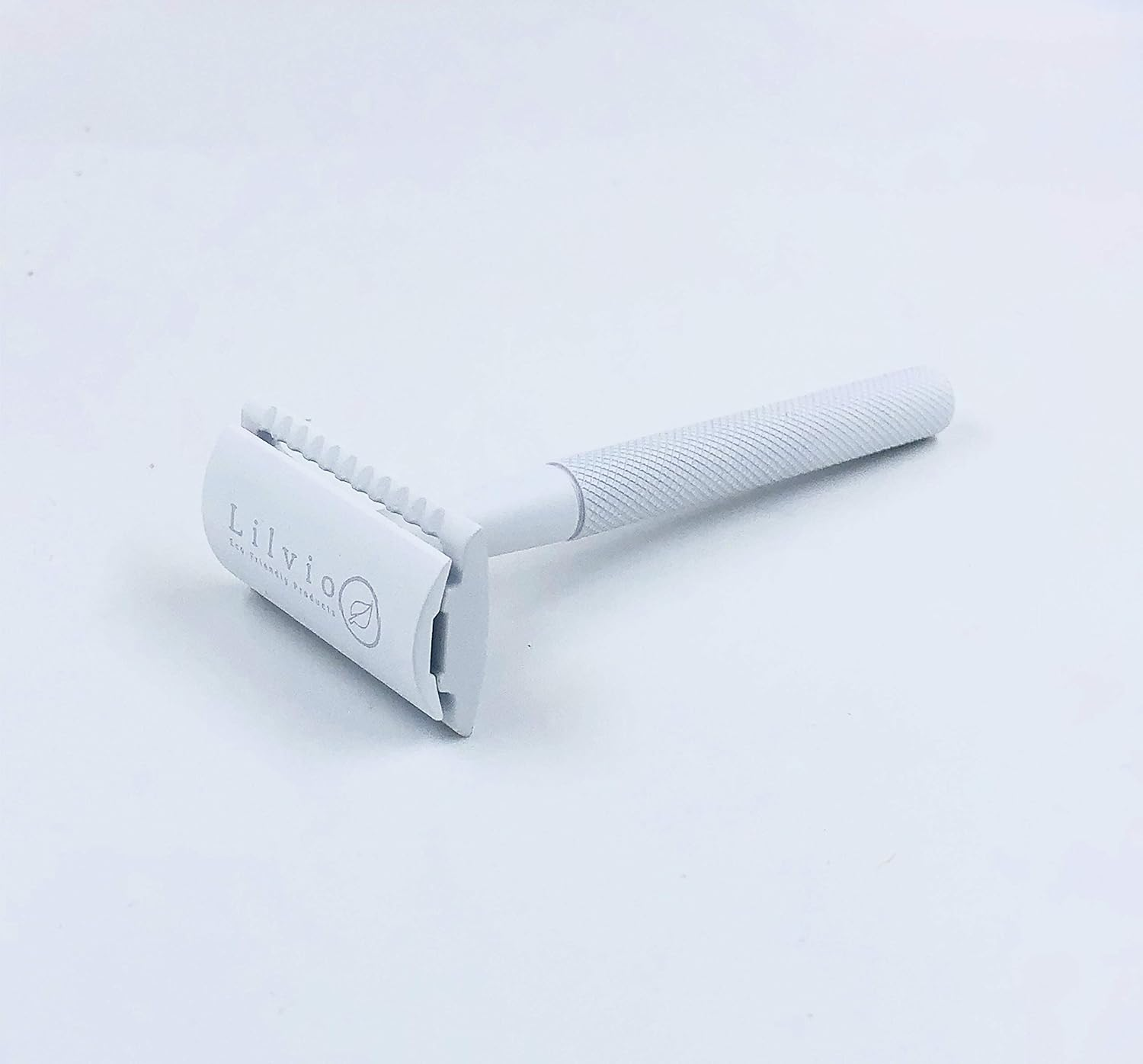 Lilvio Reusable Safety Razor & One Double Edge Blade. Choose from 9 Colours (White)