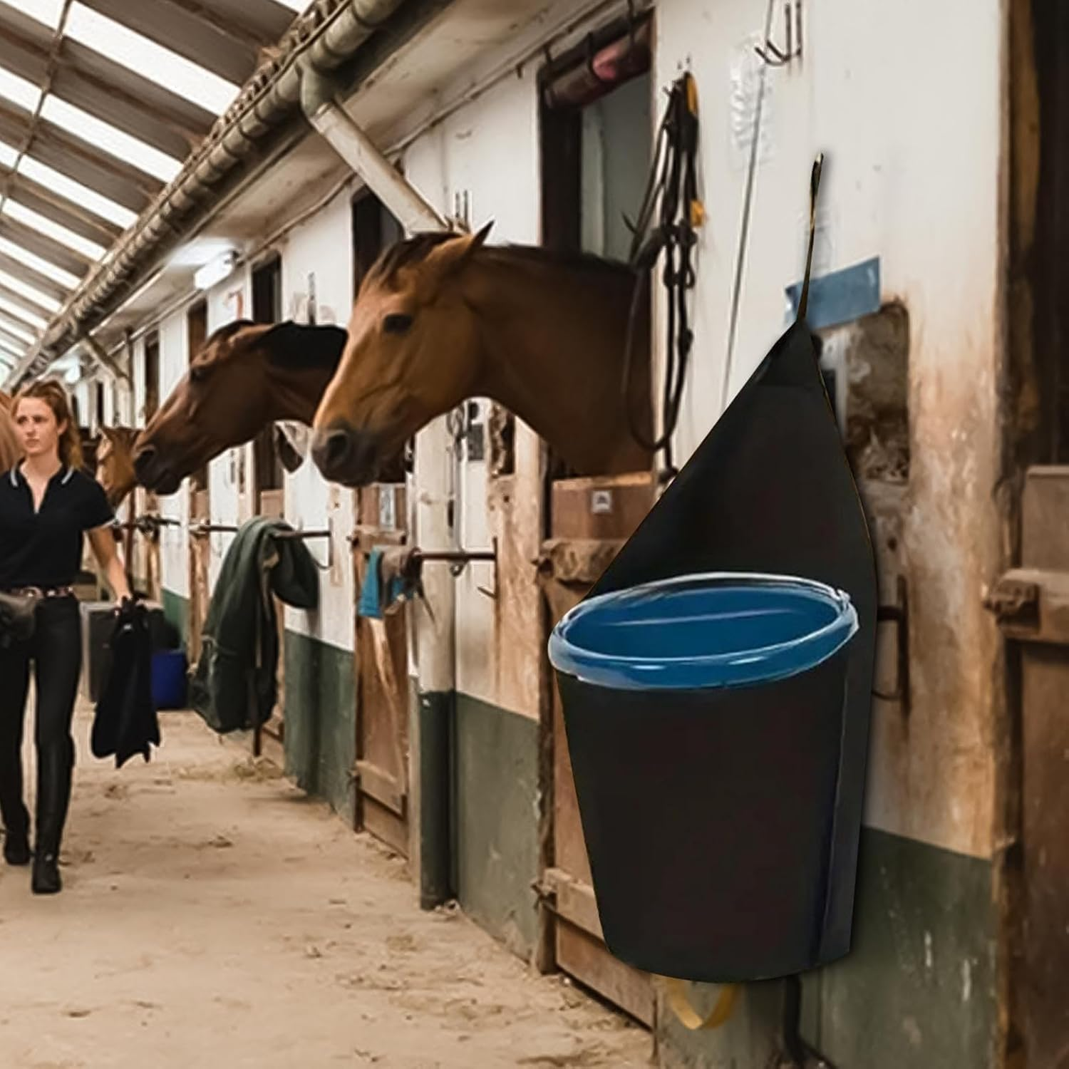 Horse Feed Trailer Hanging Bucket Bag, 1Pc Horse Feed Bag Hanging Bucket Holder, Horse Trailer Food Bag Bucket Holder Fits 5 Gallon Bucket