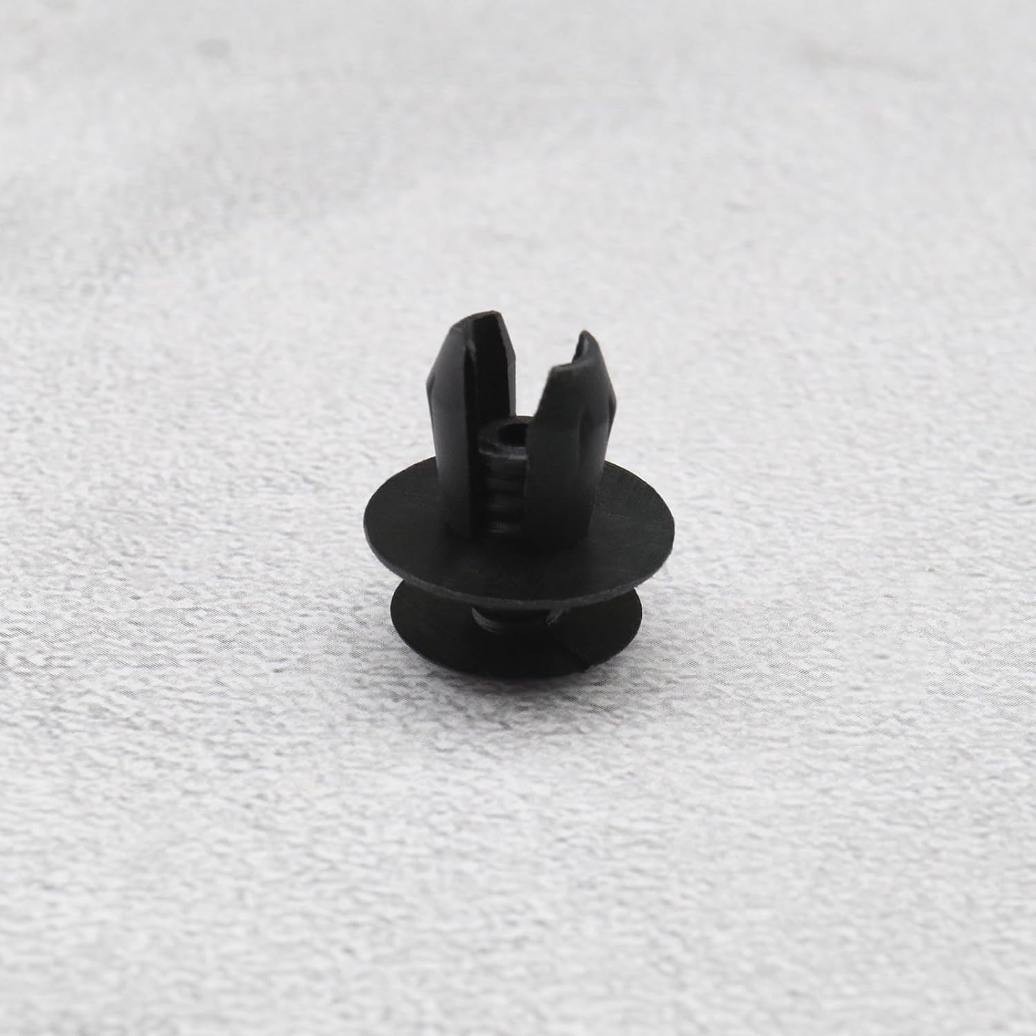 Emagtech 50Pcs Trim Panel Lining Clips Replacement 70186729901 701867299 Compatible with VW T4 T5 Car Trim Clamps Door Panel Clips Black image number 6