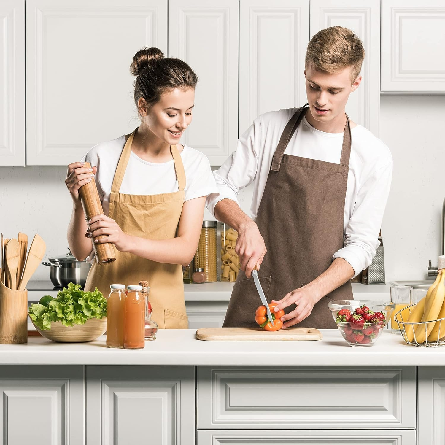 Kitchen Knife Set,6-Pieces Black Sharp Knife Set for Kitchen, Non-Stick Non-Slip Stainless Steel Chef Knife Set with Universal Knife Block Suitable for Home Restaurant (Wooden Handle Steel) image number 1