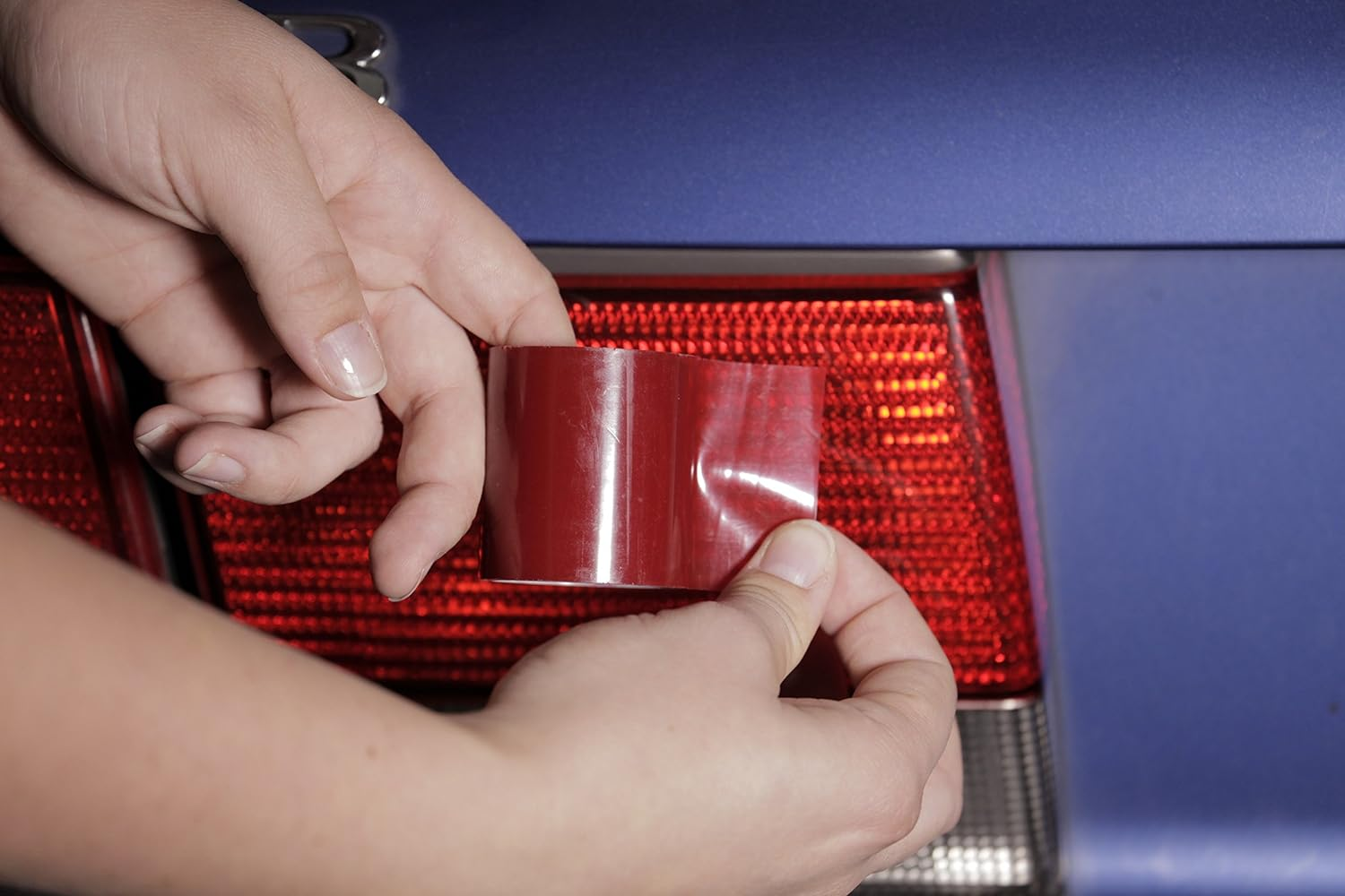 3M 03441 1.875" X 60" Tail/Parking Light Repair Tape image number 3