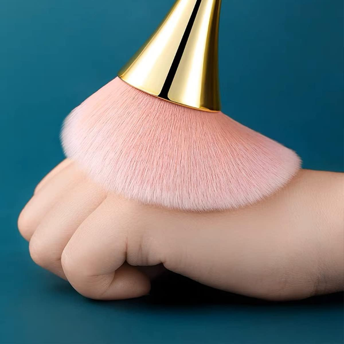 3Pcs Nail Dust Brush Acrylic Brush Cleaner Nail Brushes for Cleaning Dust Dip Powder Brush Large Makeup Brush Blush Brush Nail Clean up Brush Manicure Brush image number 2