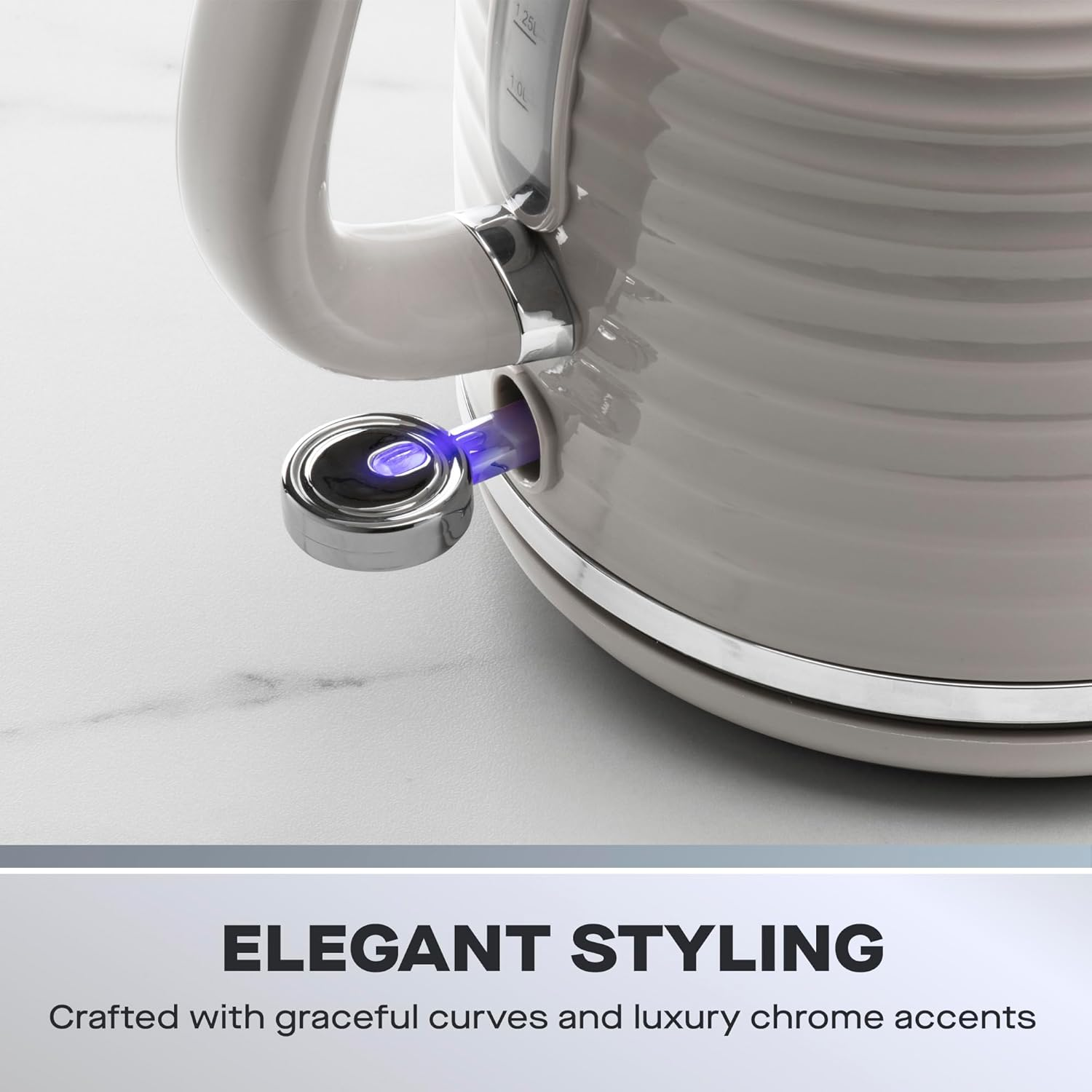 Daewoo SDA2566GE Plastic, Taupe 4-Slice Kettle and Toaster Set image number 1