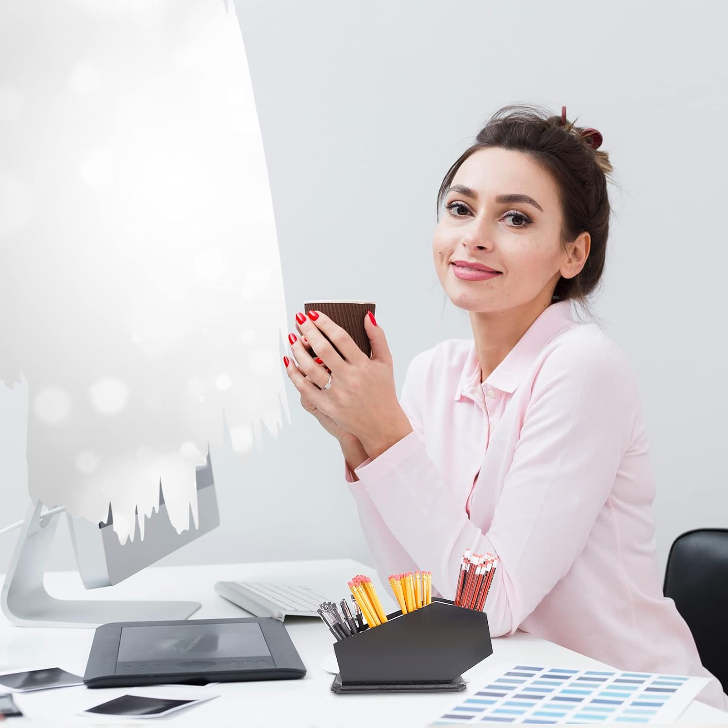 CEFRECO Coffin Brush Holder - Gothic Wooden Makeup Organizer for Vanity - Spooky Halloween Decor for Bathroom, Living Room or Bedroom - Witchy Gifts for Women -Black - 11X6X4 Inches