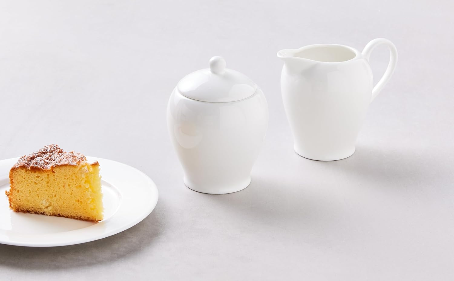 Maxwell & Williams White Basics Sugar and Creamer Set Gift Boxed image number 2