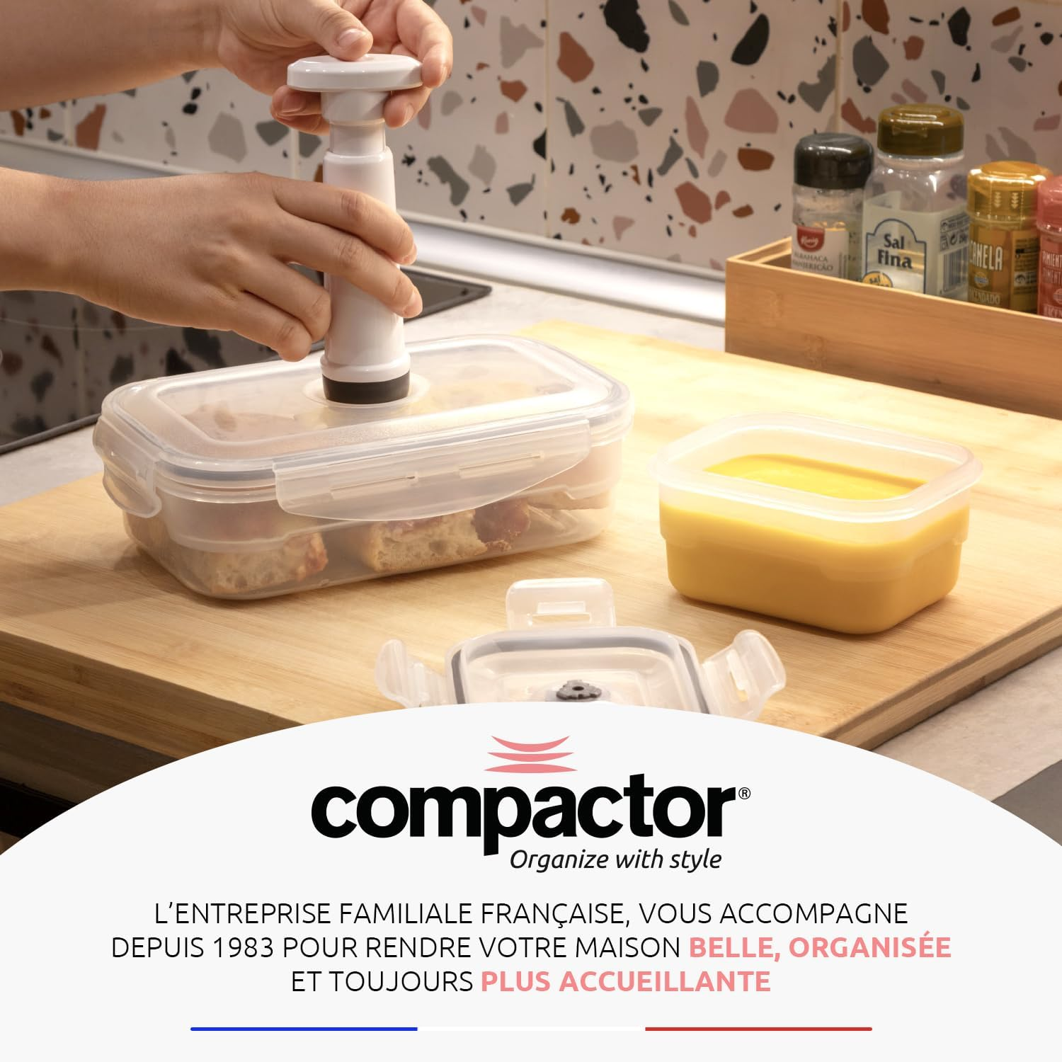 Pack of 3 Glass Vacuum Food Containers + Integrated Date Display and Pump