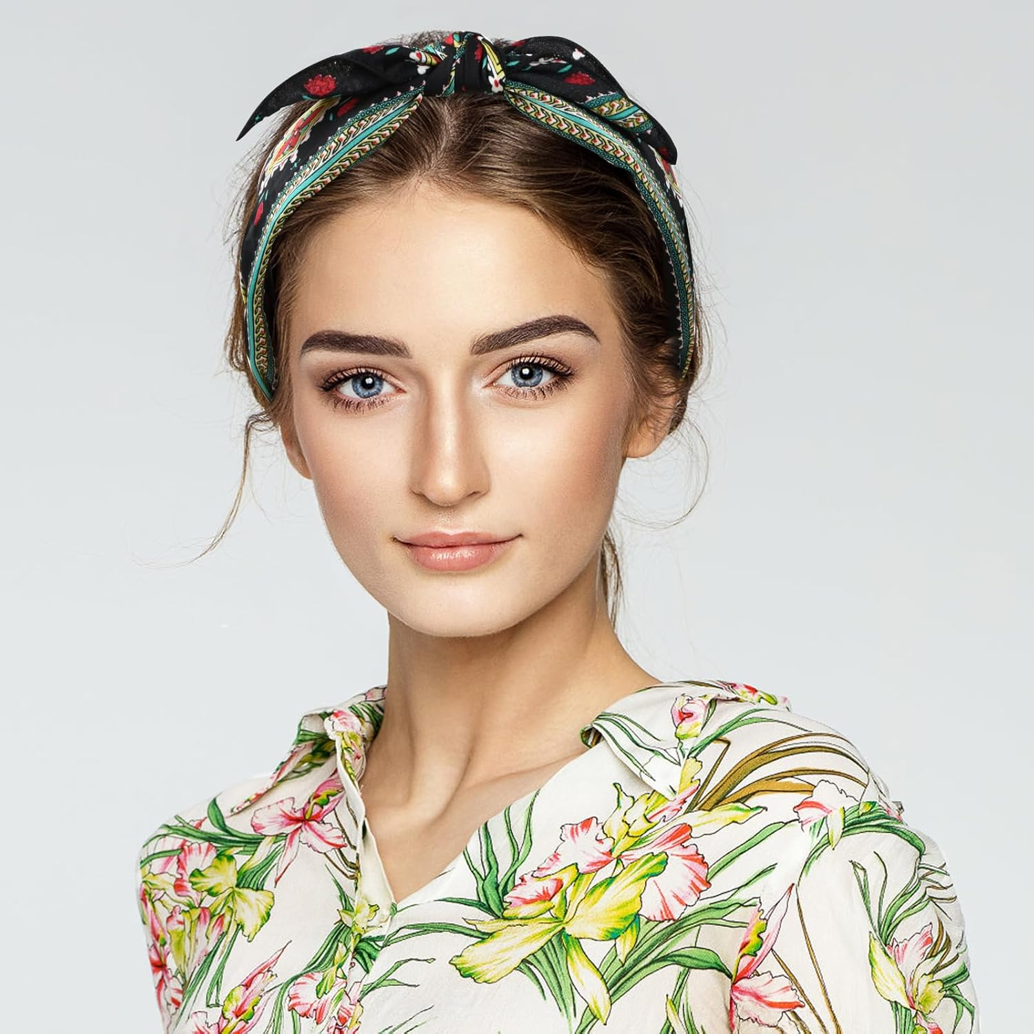 Pack of 4 Headbands for Women, Wide Printed Fabric Hair Band, Bow Hair Band, Non-Slip Knot Headband for Daily Wear/Dating/Sports/Outdoor (4 Designs) image number 2