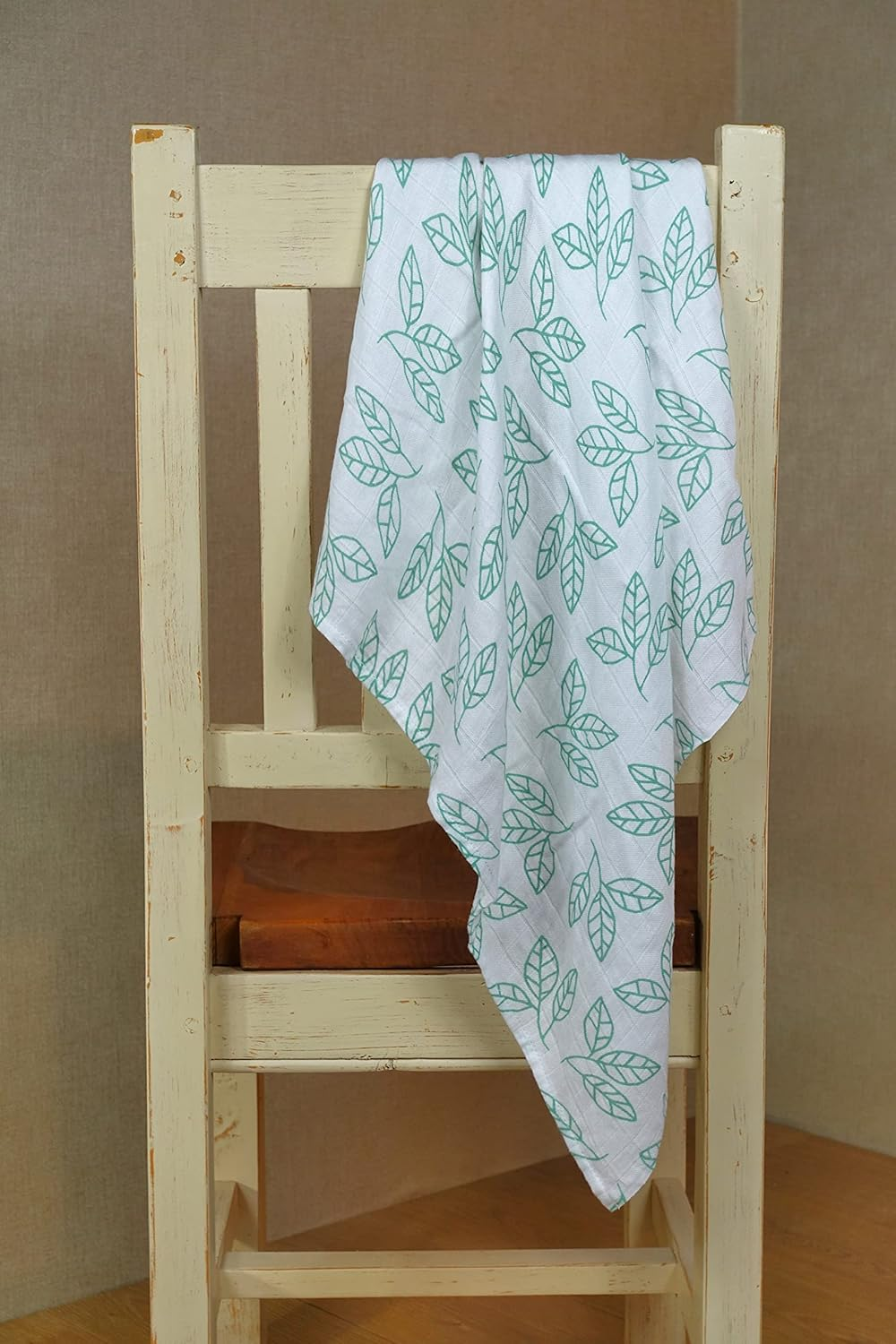 Muslinz Luxury Bamboo/Organic Cotton Muslin Squares (70 Cm, White/Aqua Blue Leaf Print, Pack of 3) MUZBC-3L70B image number 4