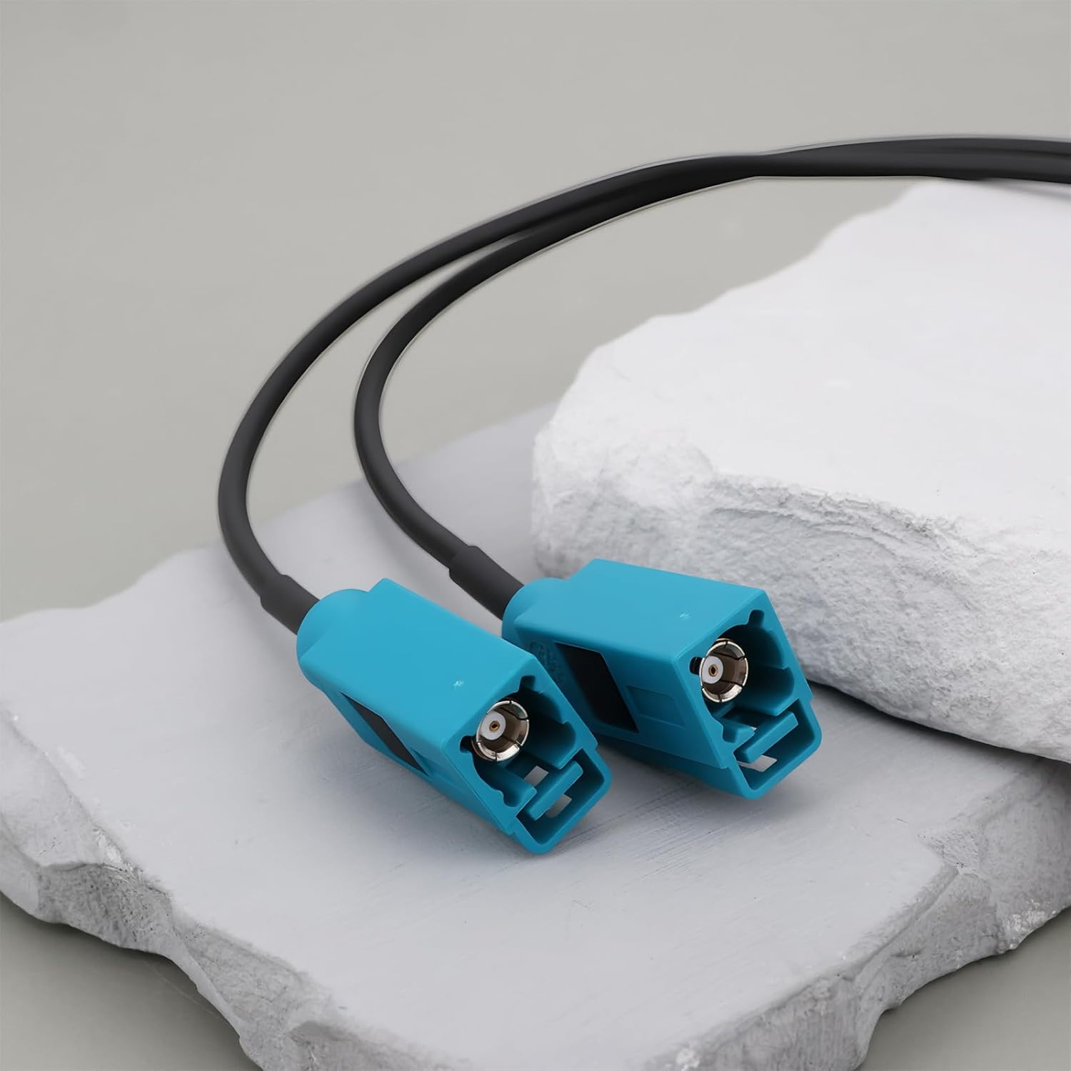 Emagtech Car Radio Antenna Adapter Cable Dual FAKRA(Z) to 2 FAKRA Compatible with VW Compatible with Audi since 2008 image number 4