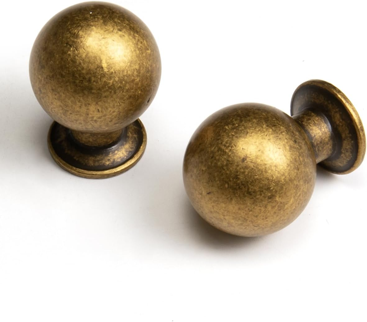 BEILEIOU Antique Brass Cabinet Knobs Classic Vintage Retro Drawer Knobs Kitchen Cupboard Bathroom Dresser Cabinet Hardware Handles Zinc Alloy (2, Antique Brass, Knob)