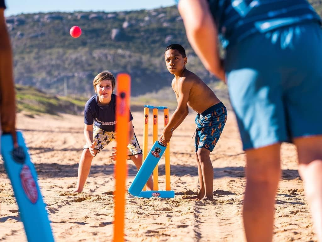 Wahu Double Cricket Complete Set for Two Players | Fun for All Ages | Double Cricket Kit with Bats, Balls & Stumps image number 5