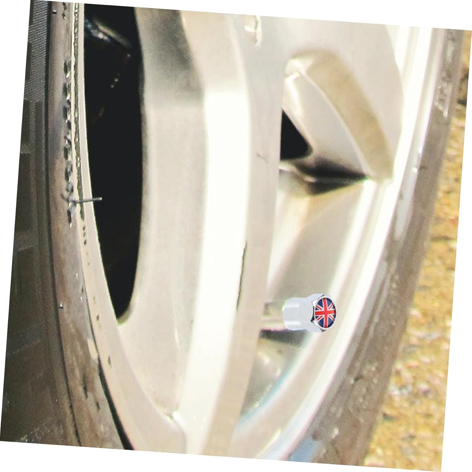 PLAFOPE 4Pcs Universal Car Tire Valve Stem Caps Metal Mini Valve Covers with UK Flag Design for Cars Suvs Trucks Sturdy Decorative Tyre Caps for Automotive Wheel Accessories image number 2