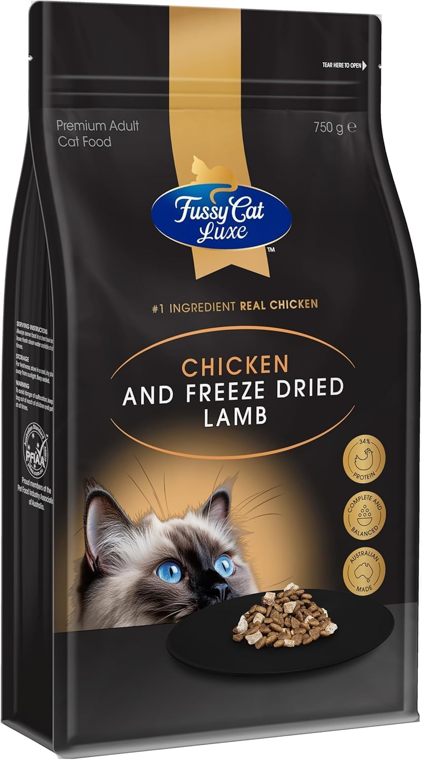 Fussy Cat Luxe Dry Cat Food, Chicken and Freeze Dried Lamb 750G - Real Chicken & Freeze-Dried Lamb for Premium Taste, 34% Protein & Complete Nutrition image number 5