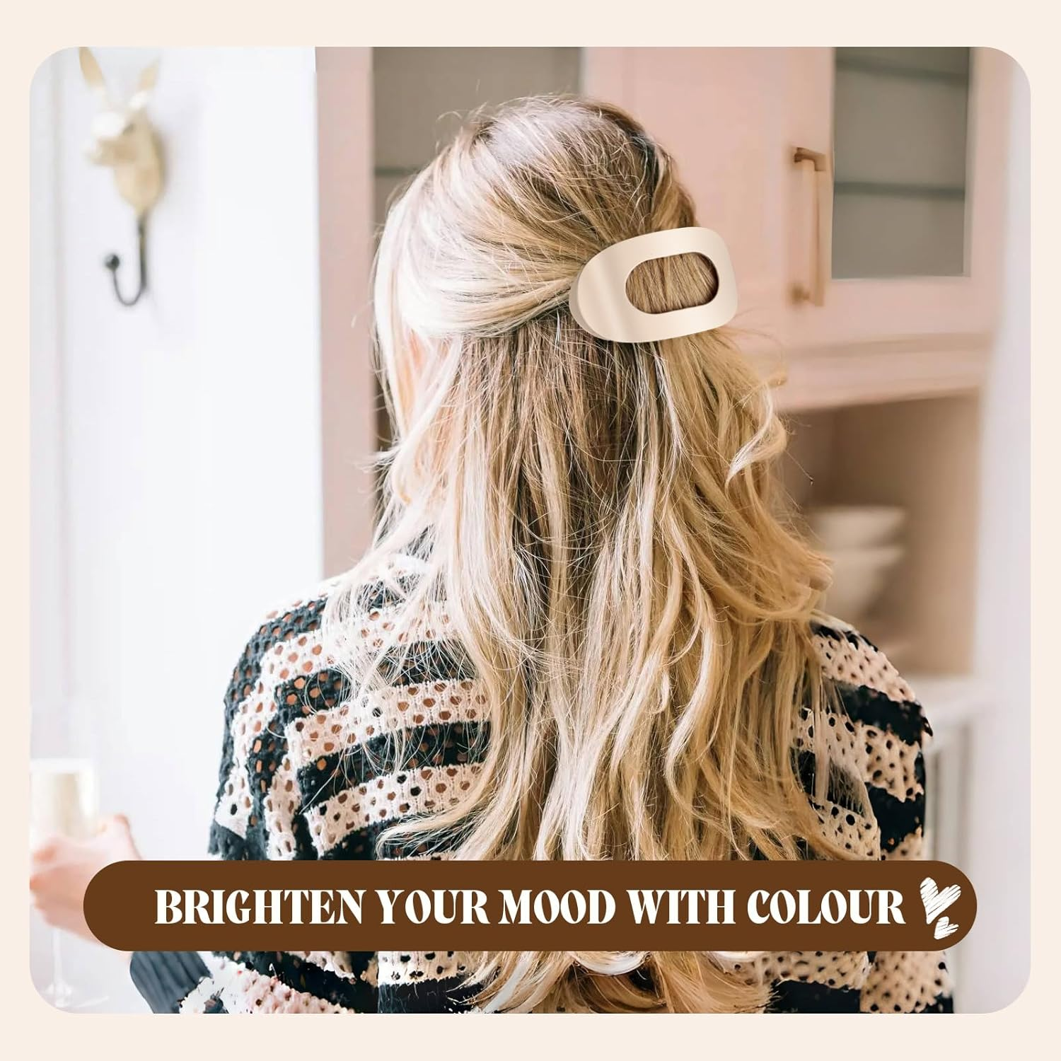 Awumbuk Pack of 6 Large Hair Clips image number 5