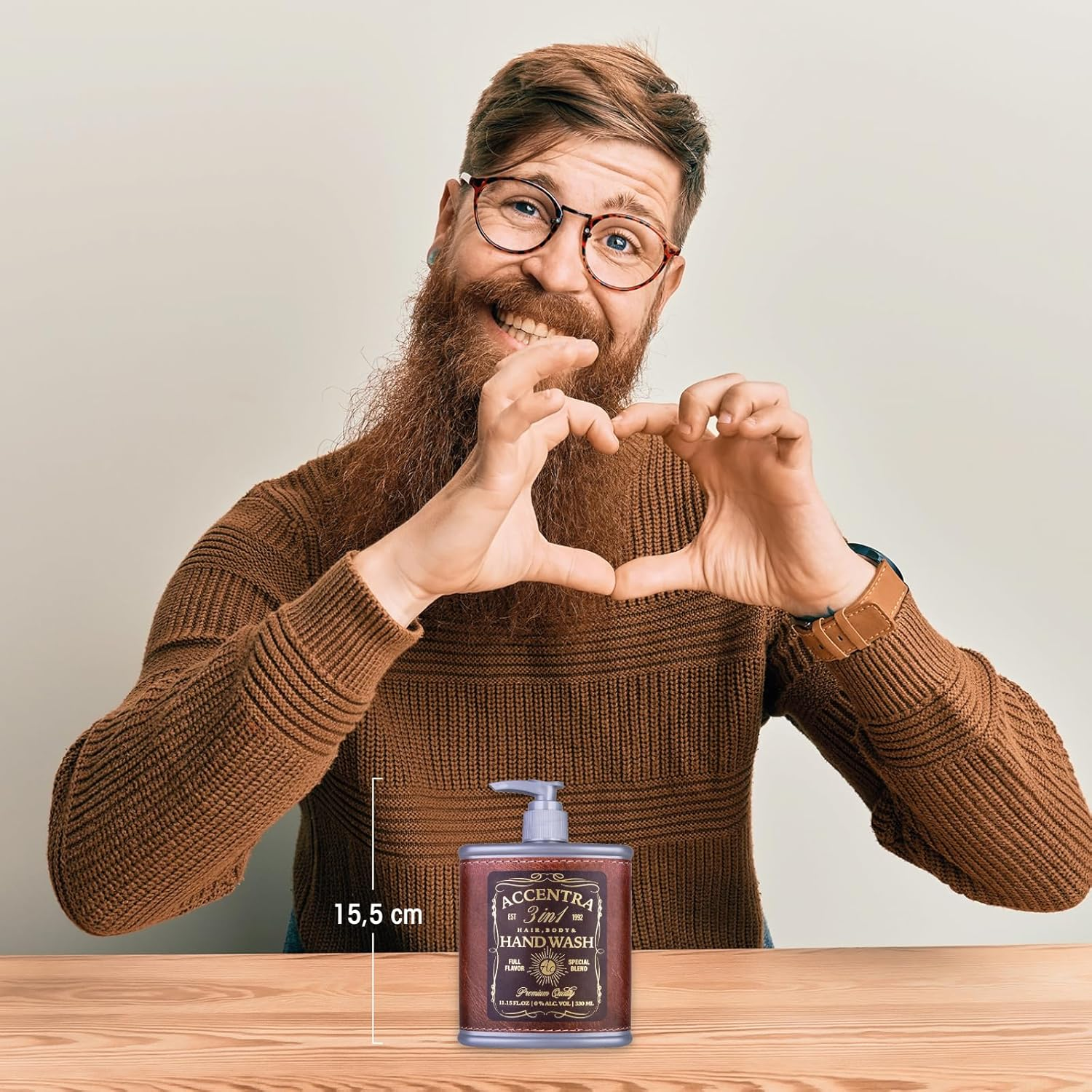 Accentra Whiskey Soap Dispenser, Hand Soap Special Blend in Schnapps Bottle Look, Hip Flask with 330 Ml Hand Soap in Pump Dispenser, Liquid Soap, Fragrance: Birch and Cedar, Gift Idea for Men For image number 3