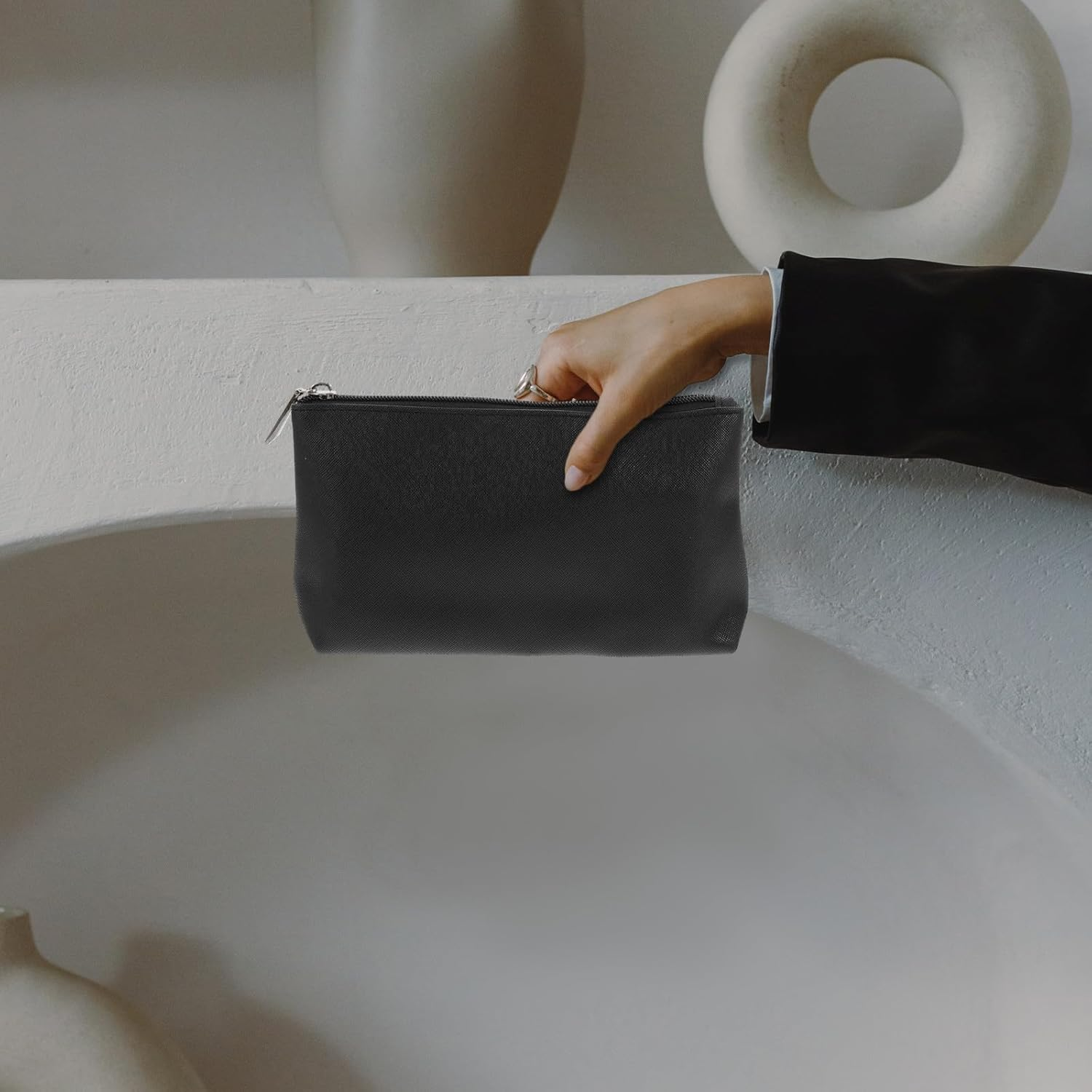 TEHAUX Portable Supple PU Leather Makeup Brush Storage Pouch Compact Medium Travel Cosmetic Bag Zipper Closure for Women Toiletries and Coin Pouch