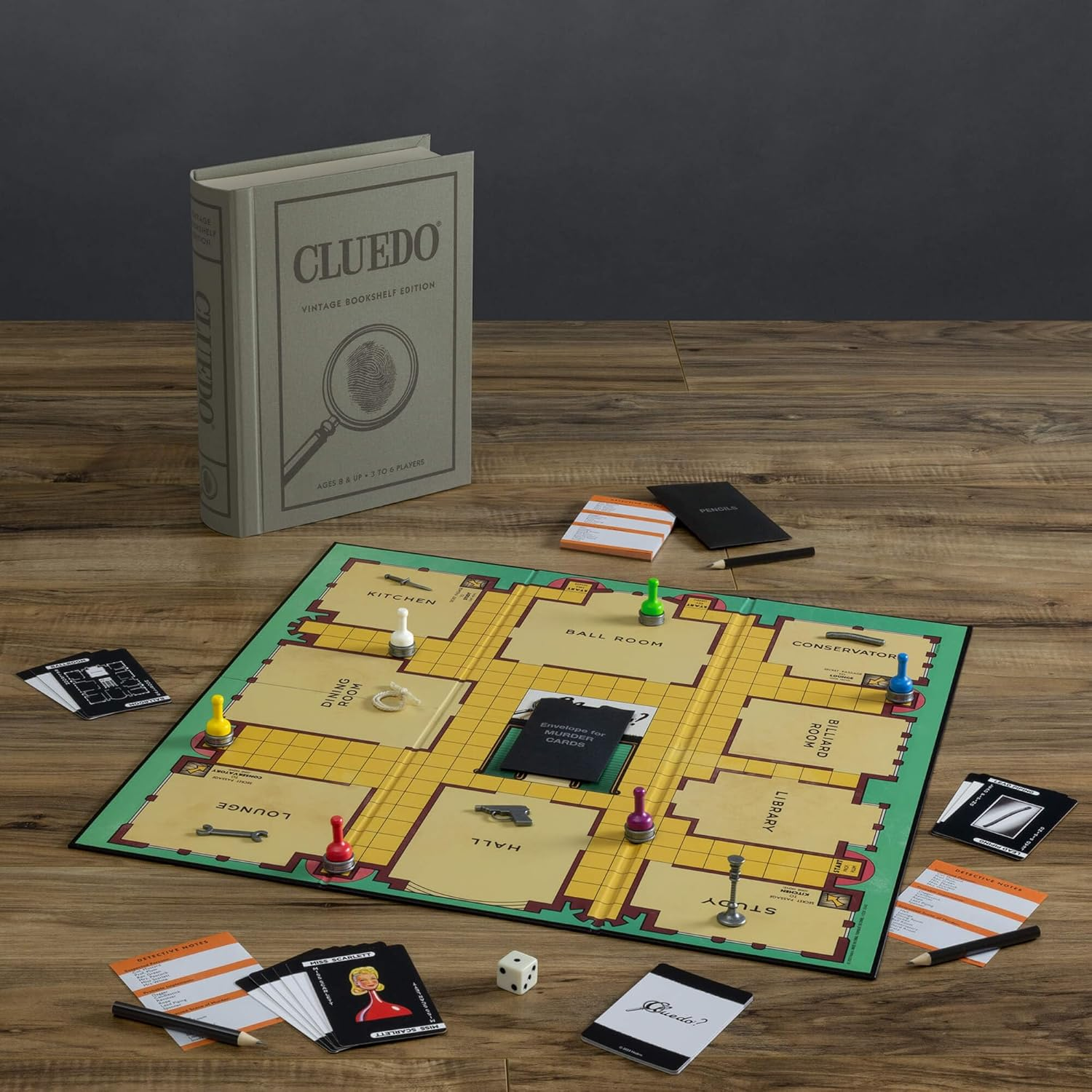 Cluedo Linen Vintage Bookshelf Edition image number 1