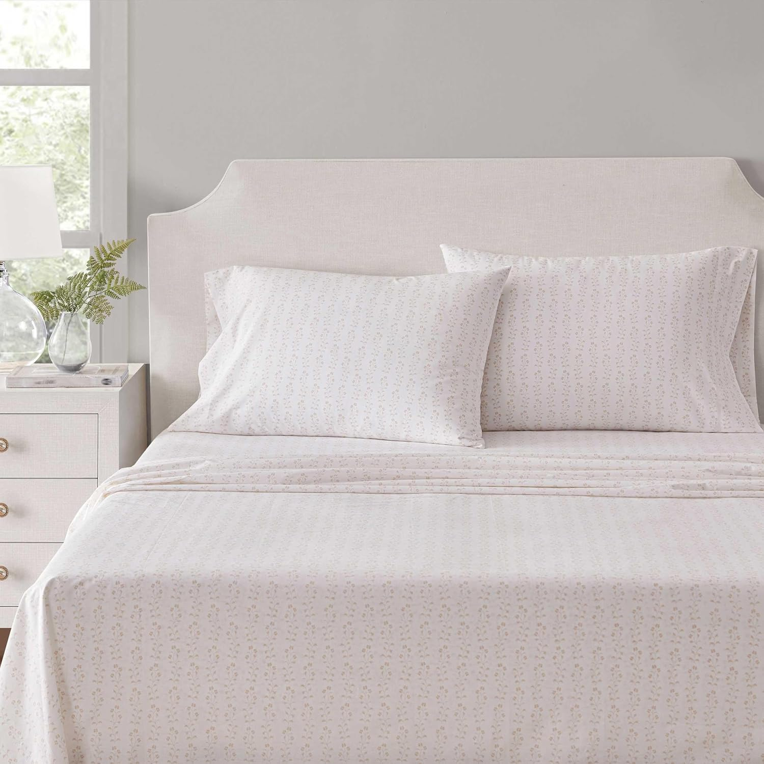 Martha Stewart - Queen Size Sheets Set, Crisp & Tailored Cooling Sheets W/A Naturally Smooth Cotton Percale Lightweight Feel - Bed Sheets with Matching Pillowcases & Fitted Sheet (Small Gingham Pink)
