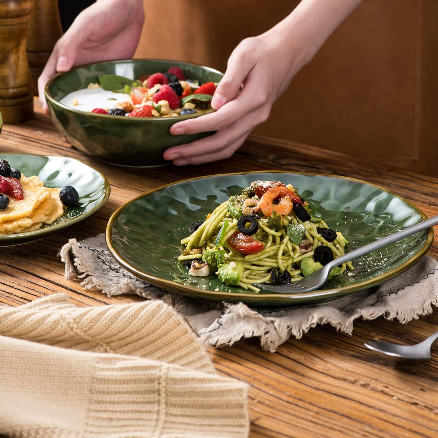 Vicrays Ceramic Dinner Plate Set, 26.7 Cm Round, Microwave, Oven Safe, Dishwasher Safe, Scratch Resistant, Porcelain Fluted Suitable for Steak, Pasta, Pizza, Home, Party, Green image number 4