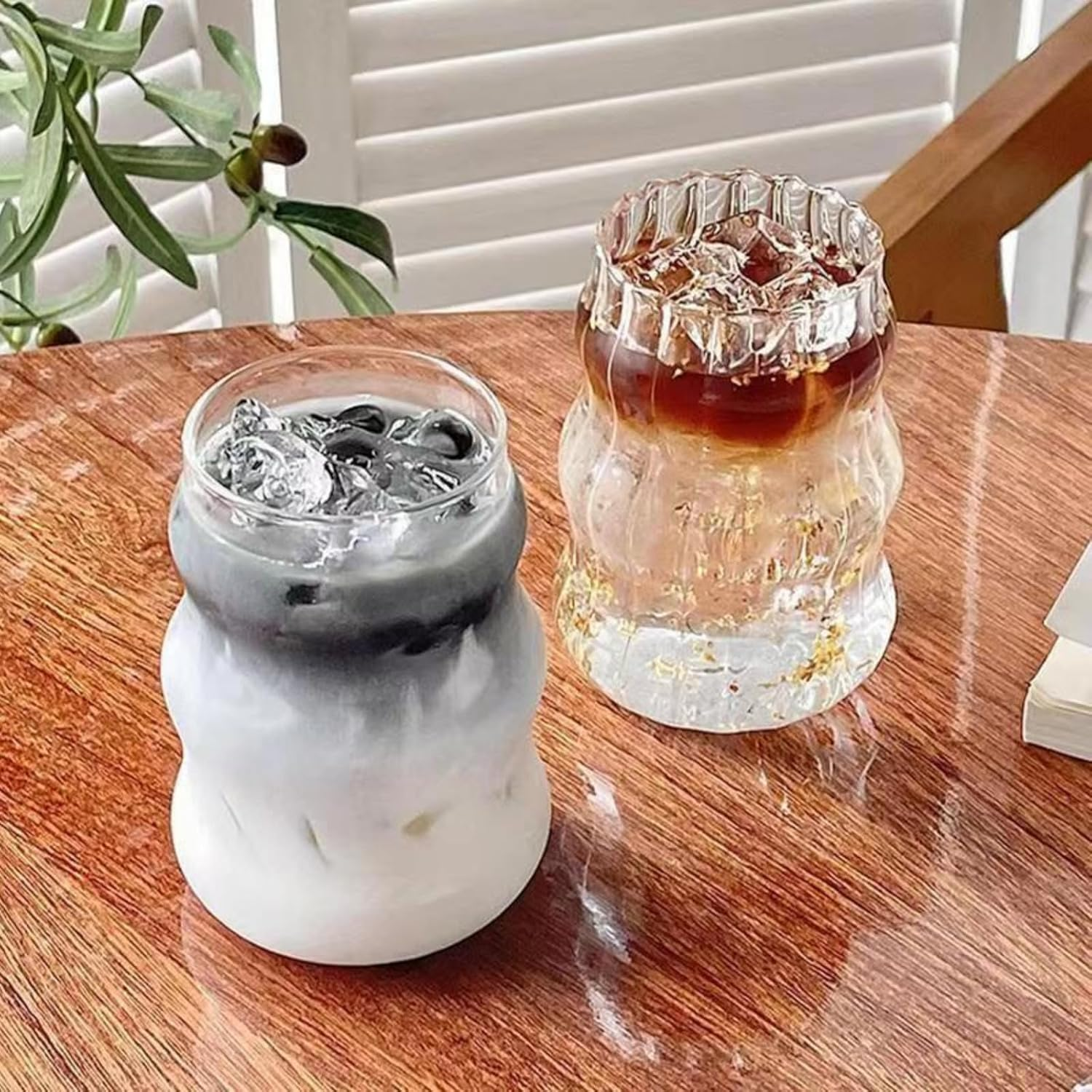 Vintage Ribbed Glass Drinking Cups, Wave Design, 530ML Capacity, 2 Pack Set for Coffee, Tea, Juice, Cocktails, Clear Glass with Curved Shape, 12.5Cm Height image number 4