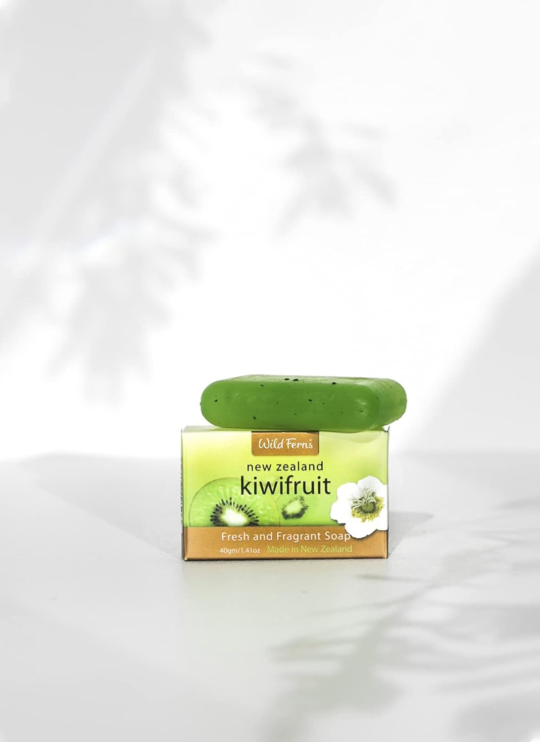 Wild Ferns Kiwifruit Fresh &lsquo;N&rsquo; Fragrant Soap, 40G, Pack of 1 image number 1