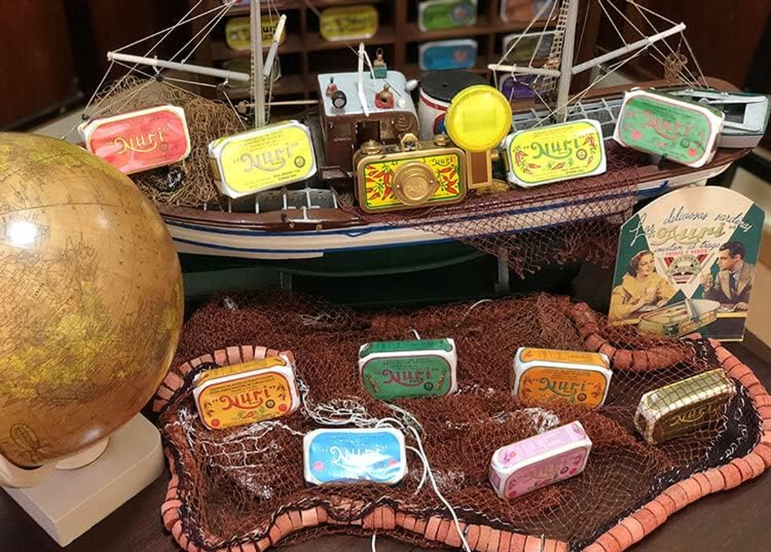 10 Pack NURI Portuguese Sardines in Tomato Sauce - (125 Gram Cans) (Tomato Sauce 10 Pack) image number 6