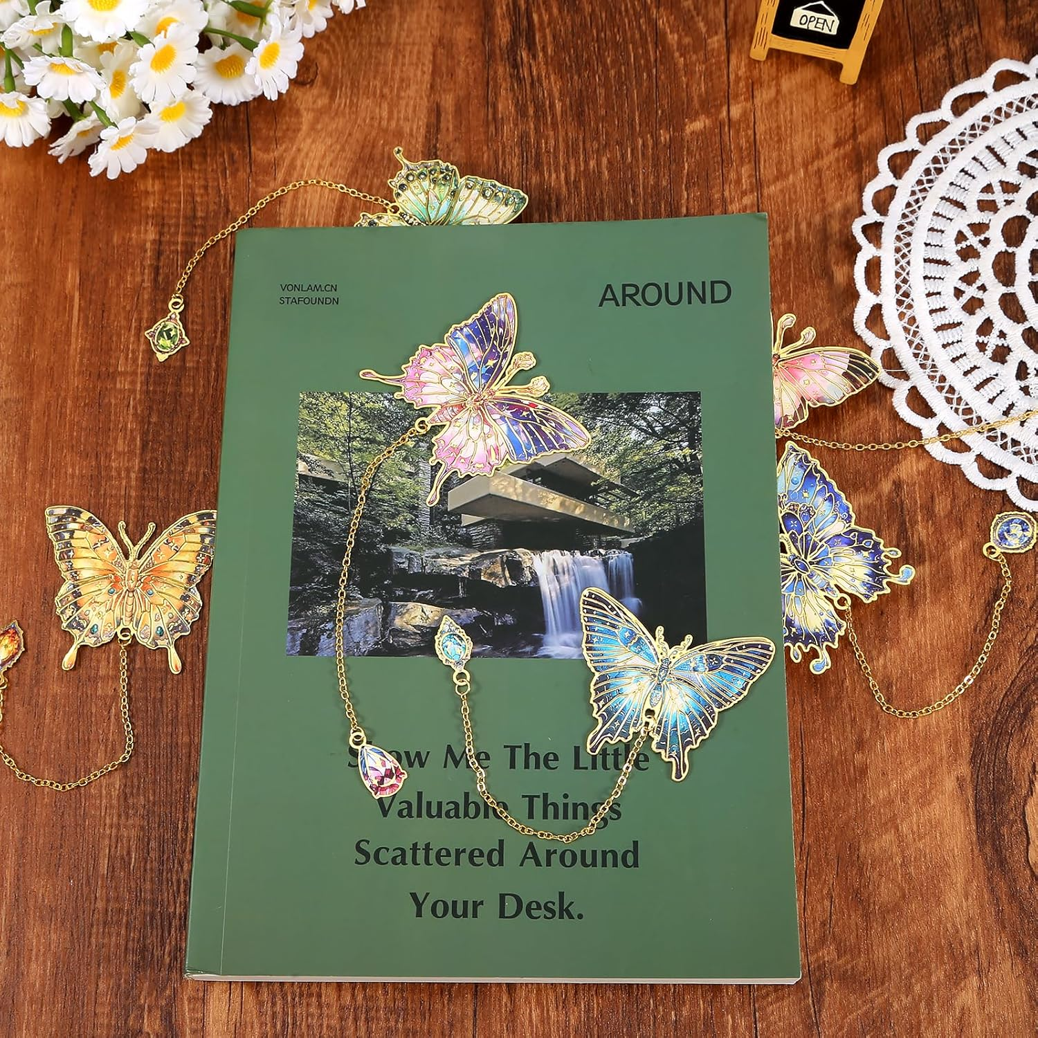 6 PCS Metal Bookmarks - Retro Oil Painting & Butterfly Designs for Women image number 2